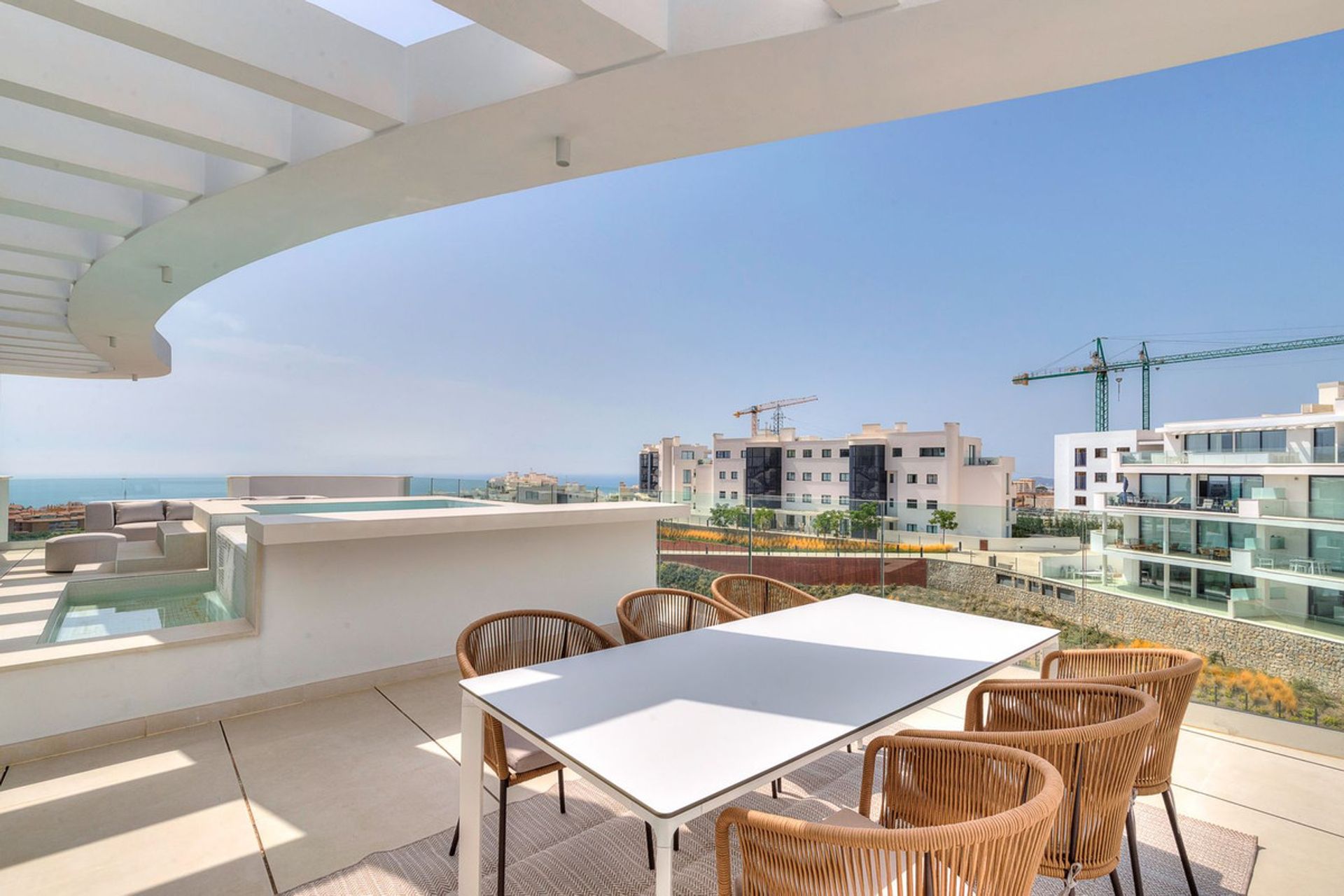 Condominio en Fuengirola, Andalusia 12103619