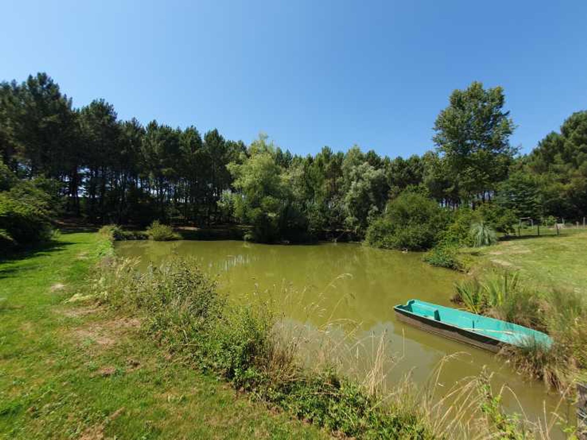 σπίτι σε Caubon-Saint-Sauveur, Nouvelle-Aquitaine 12104014