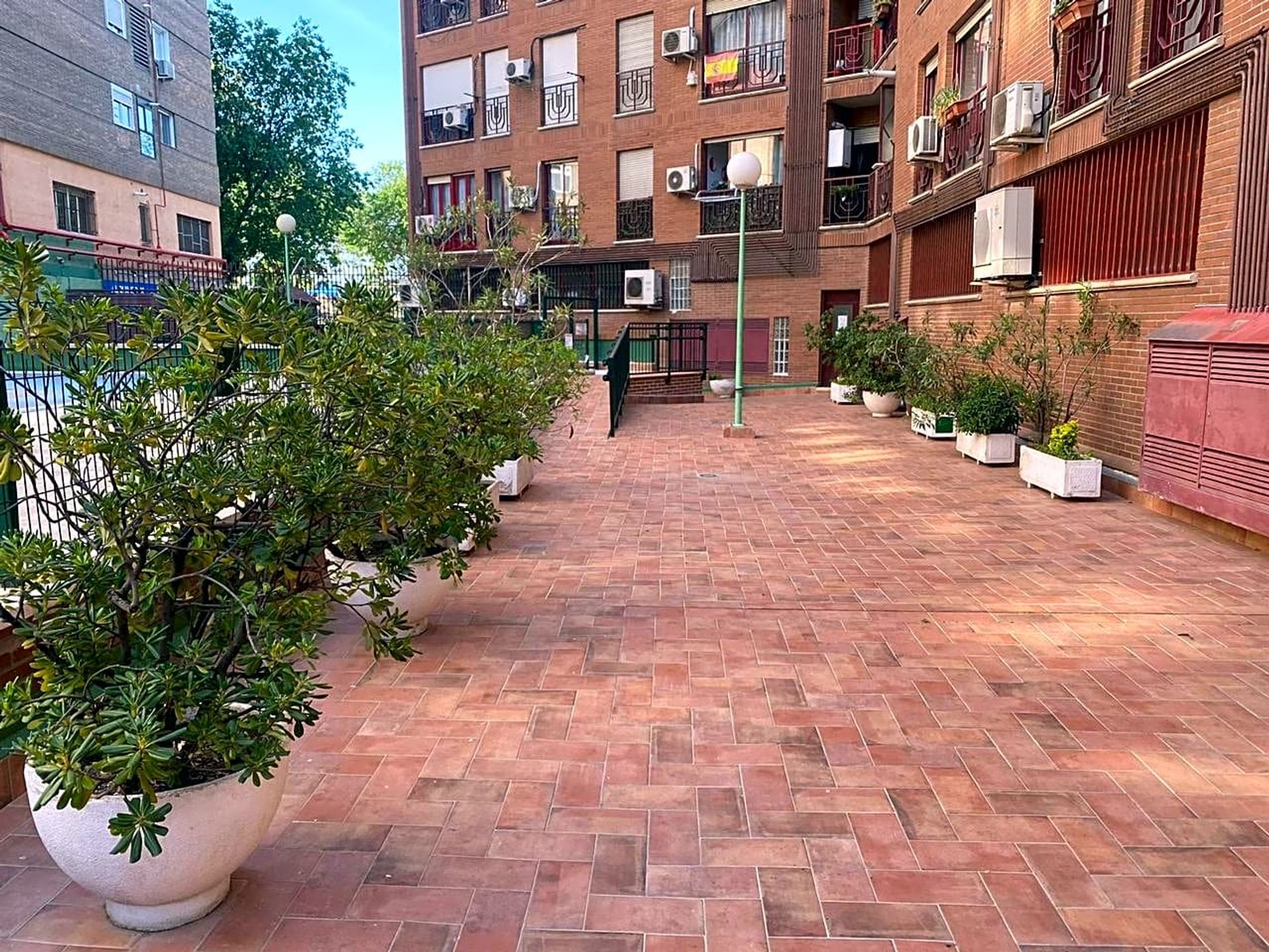 Condominio en Madrid, Comunidad de Madrid 12105256