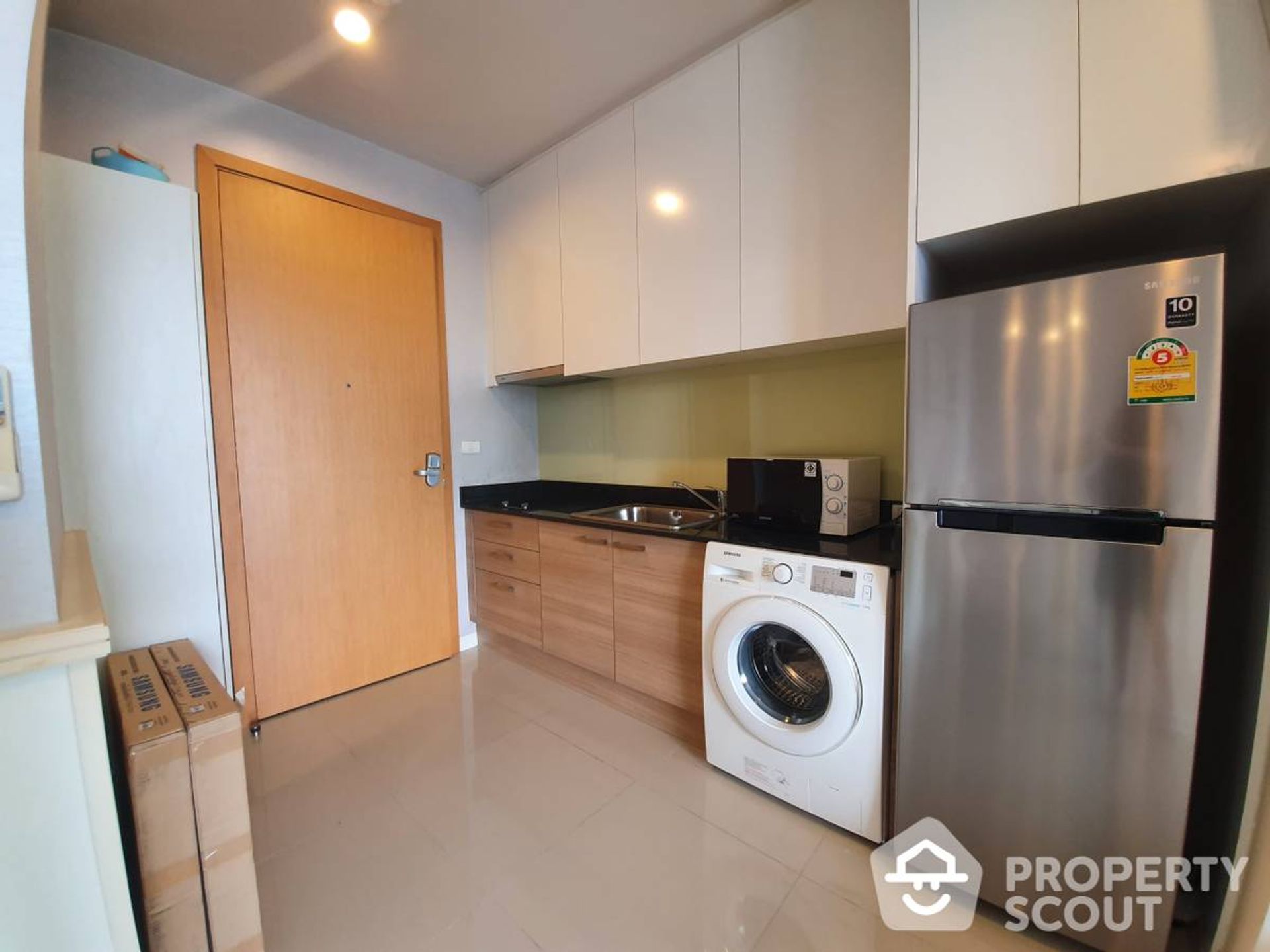 Condominium in Ban Na Song, Krung Thep Maha Nakhon 12105730