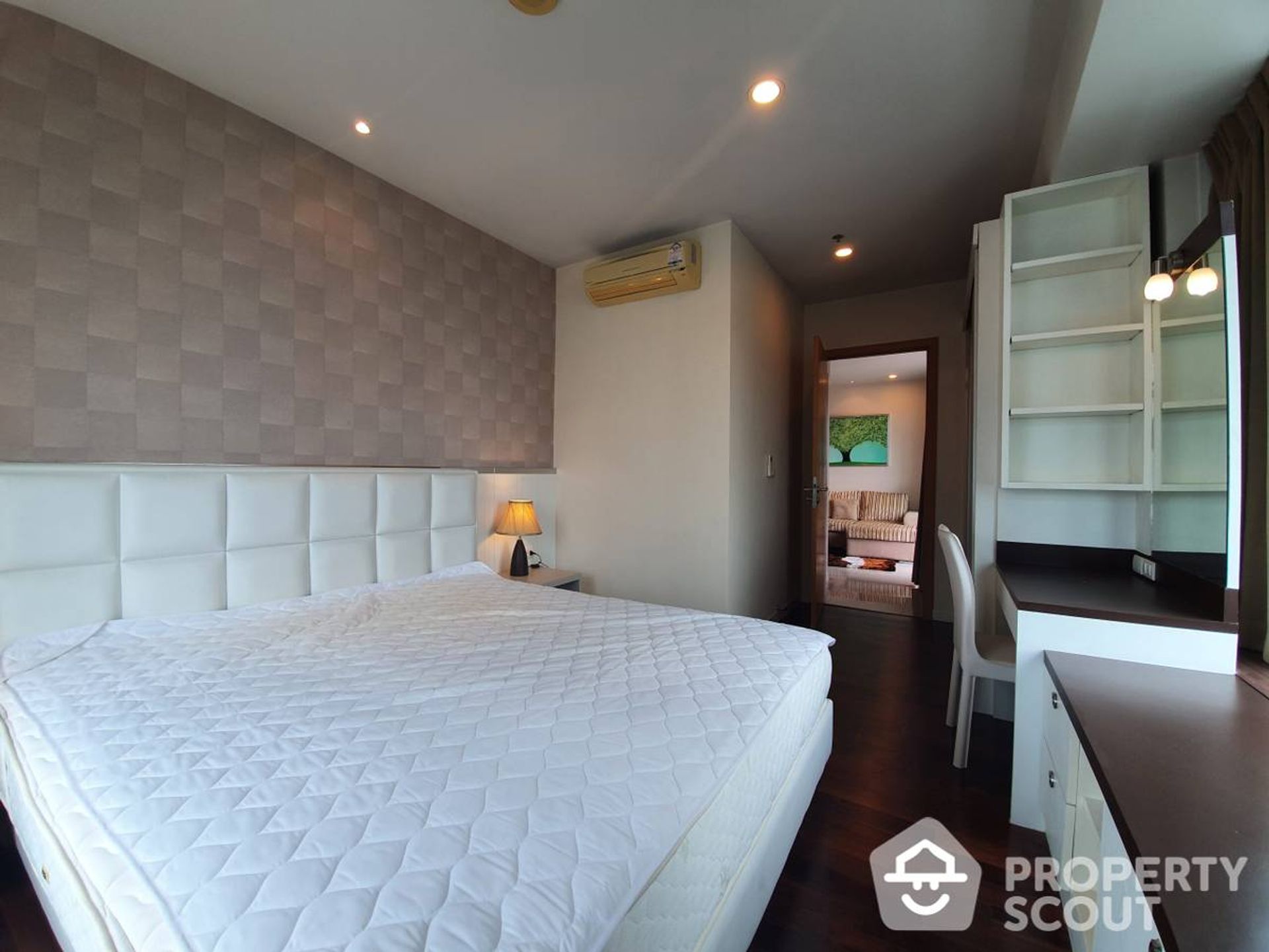 Condominium in Ban Na Song, Krung Thep Maha Nakhon 12105730