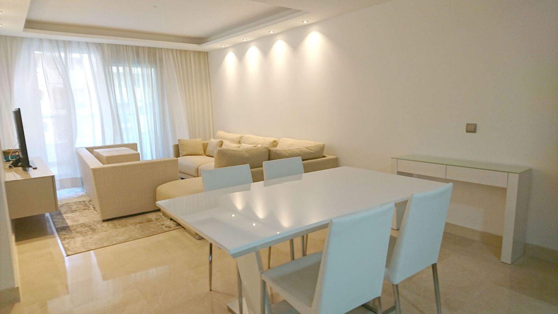 Condominium dans San Pedro de Alcántara, Andalousie 12106943