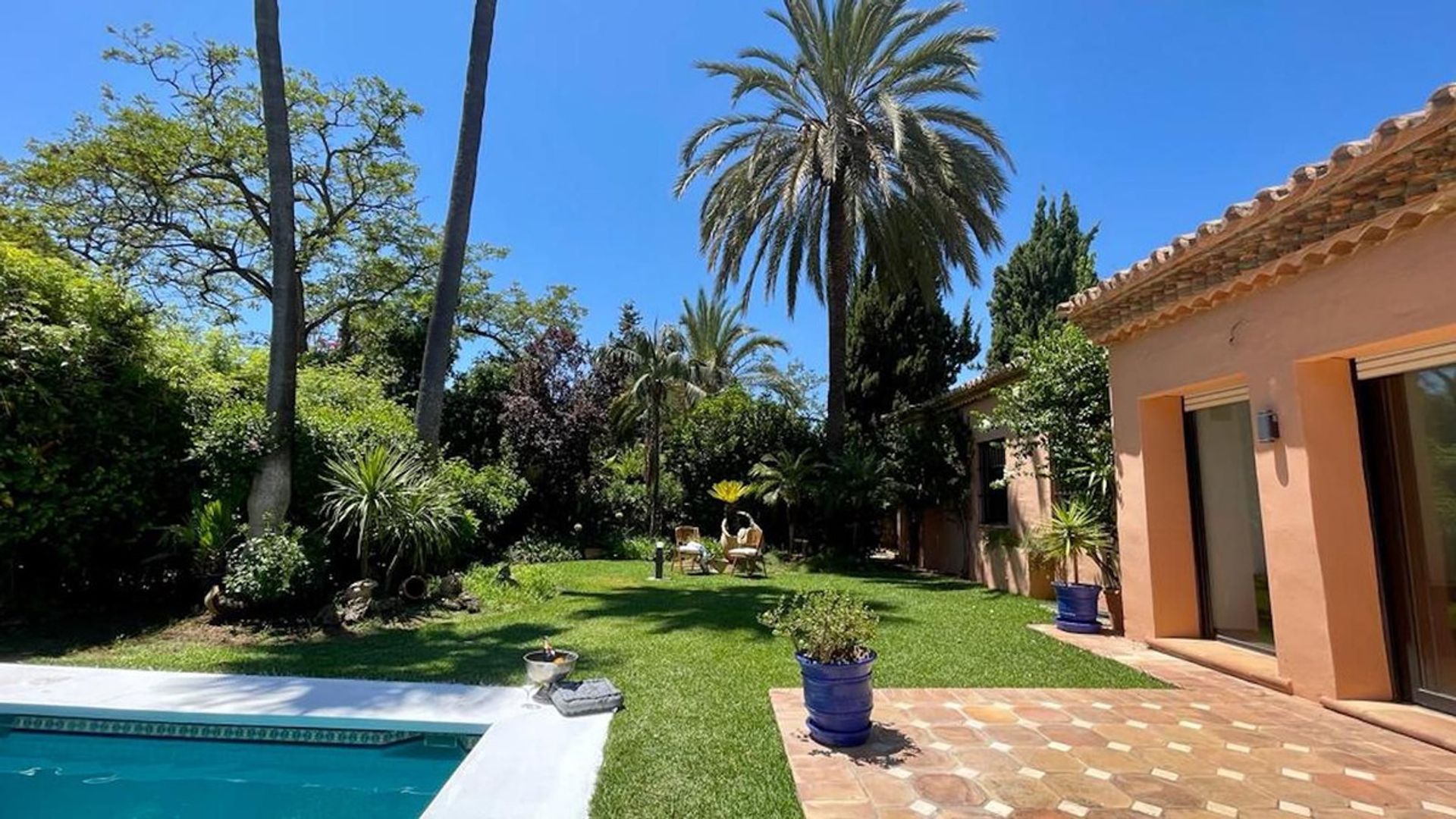 House in Marbella, Andalucía 12107234