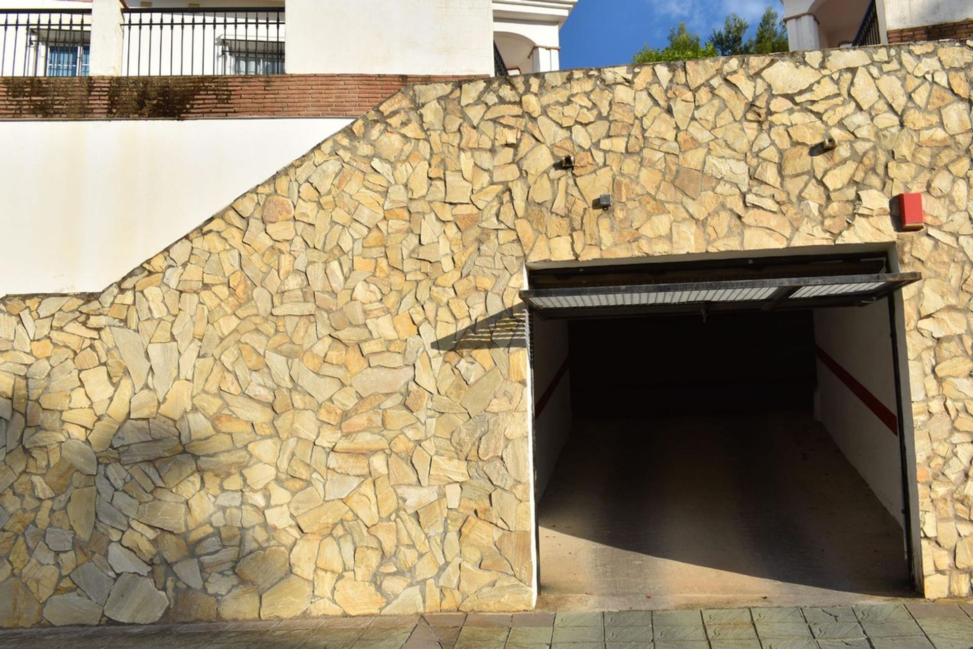 Casa nel Alhaurín de la Torre, Andalusia 12107365