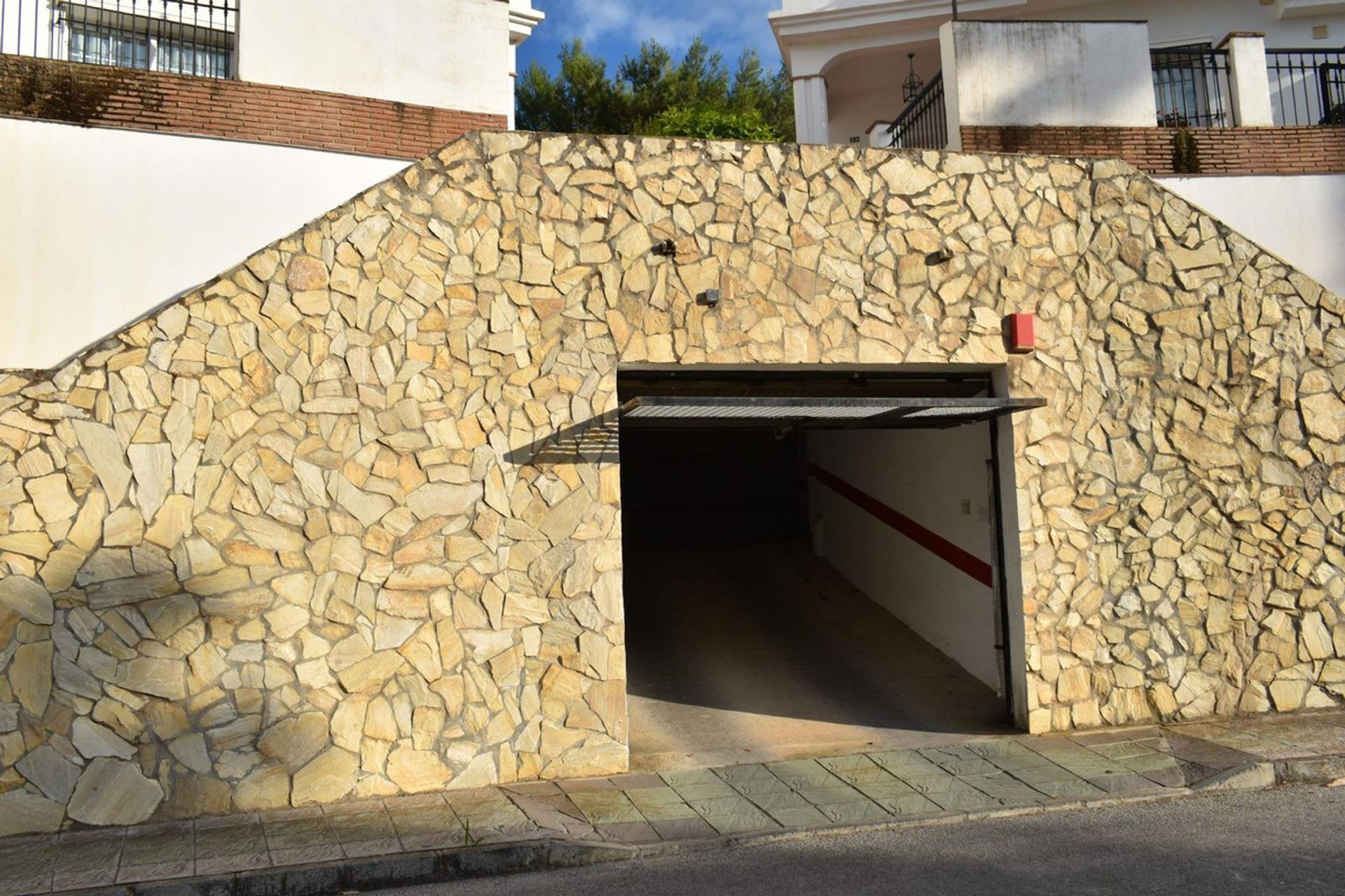 Casa nel Alhaurín de la Torre, Andalusia 12107365