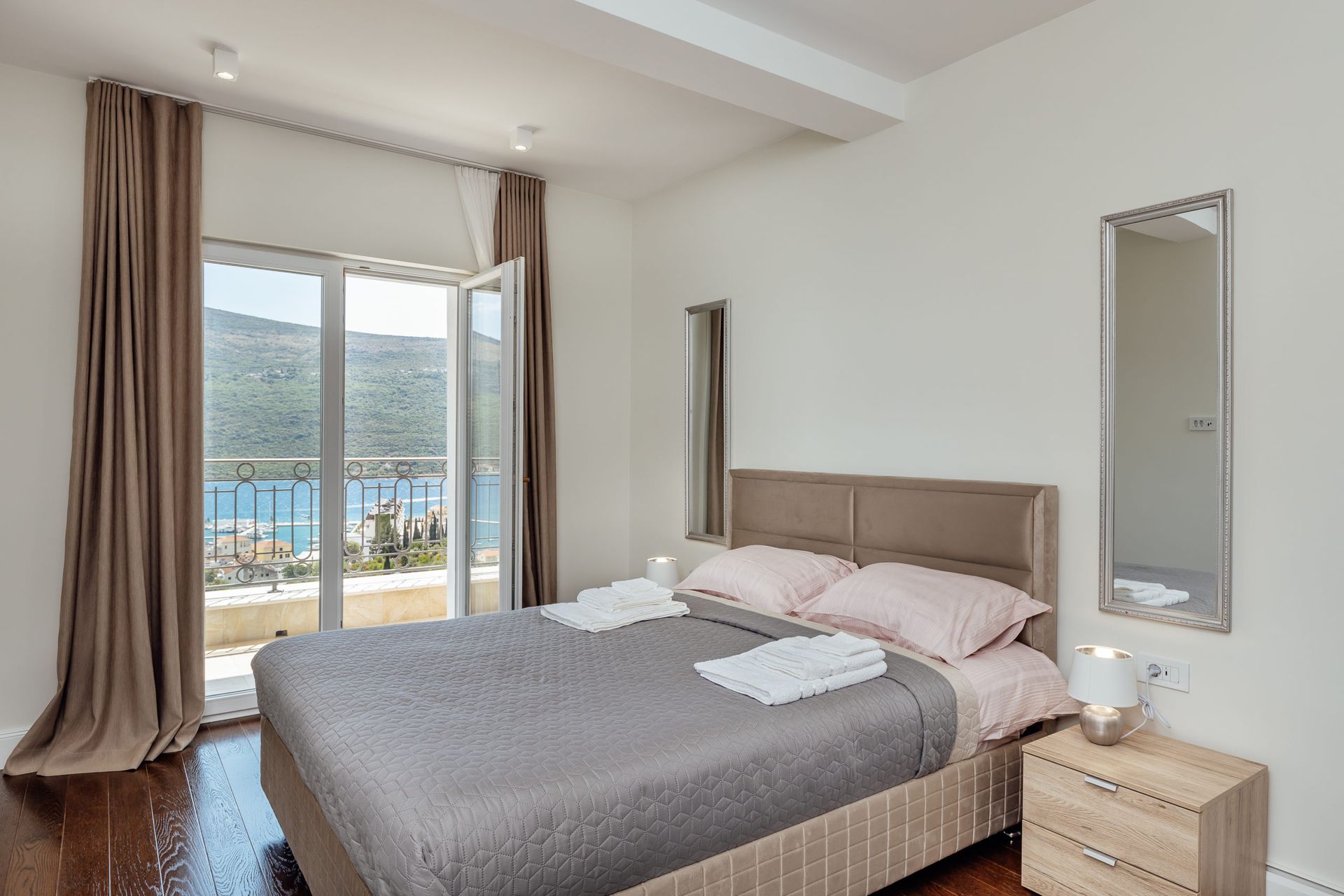 Condominium in Zelenika, Herceg Novi 12110205