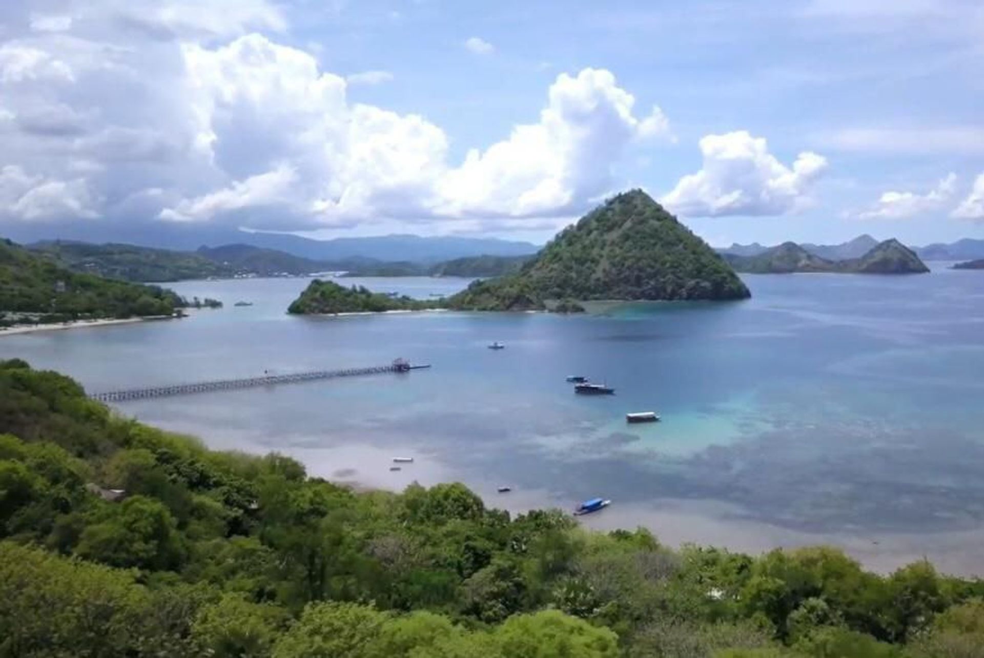 Tierra en Cempa, Nusa Tenggara Timur 12110941