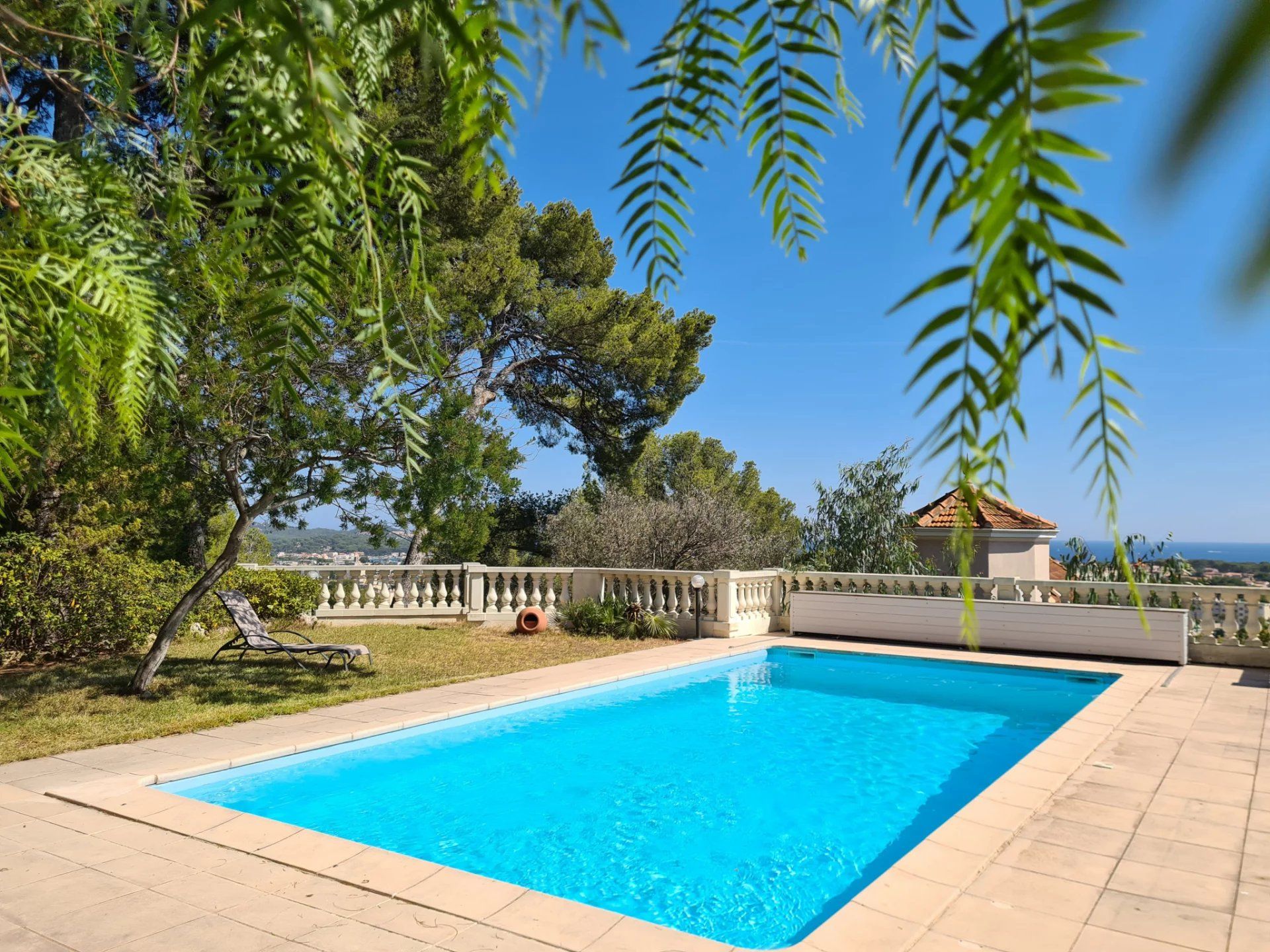 Huis in La Seyne-sur-Mer, Provence-Alpes-Cote d'Azur 12112064