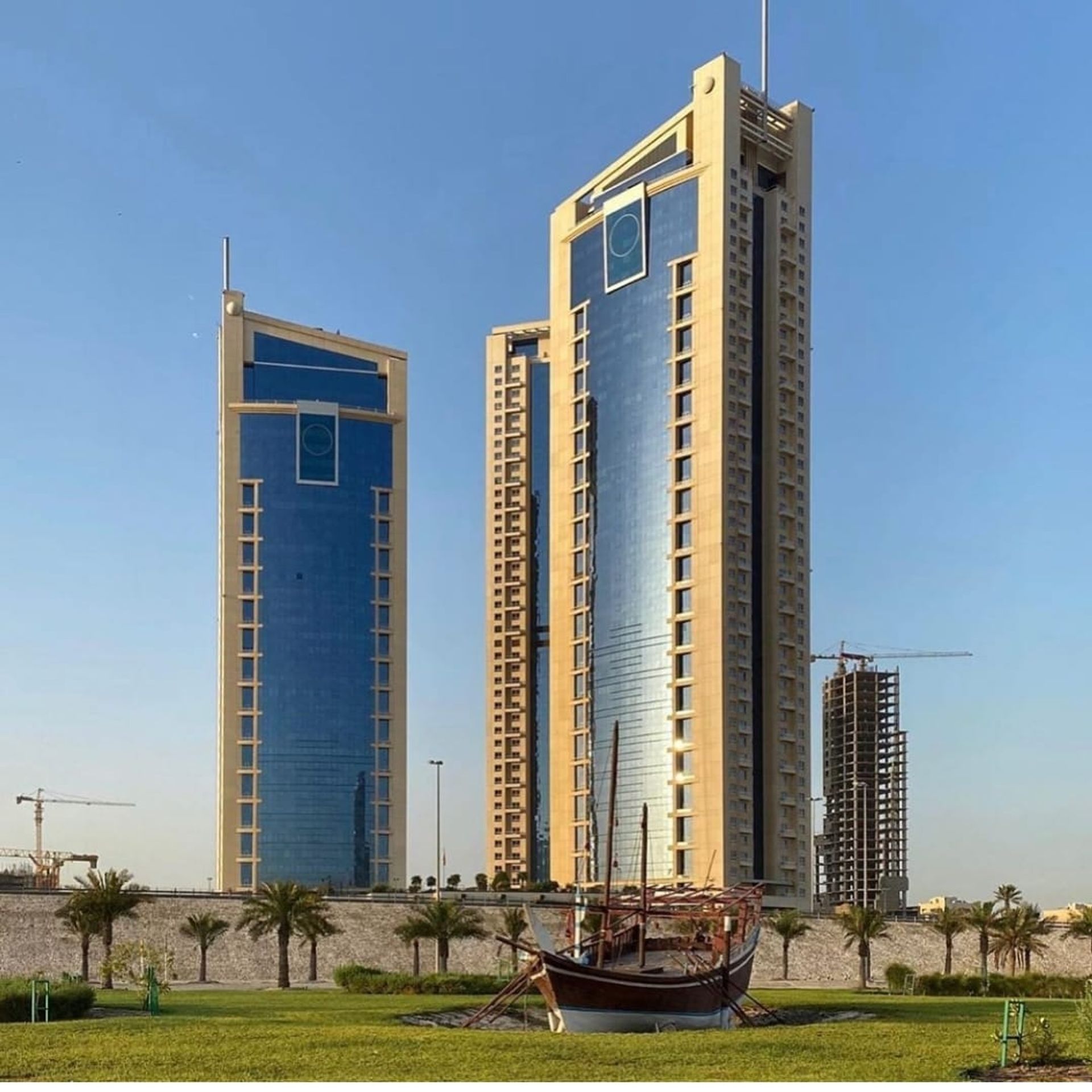 Condominium in Manama, Al 'Asimah 12112138