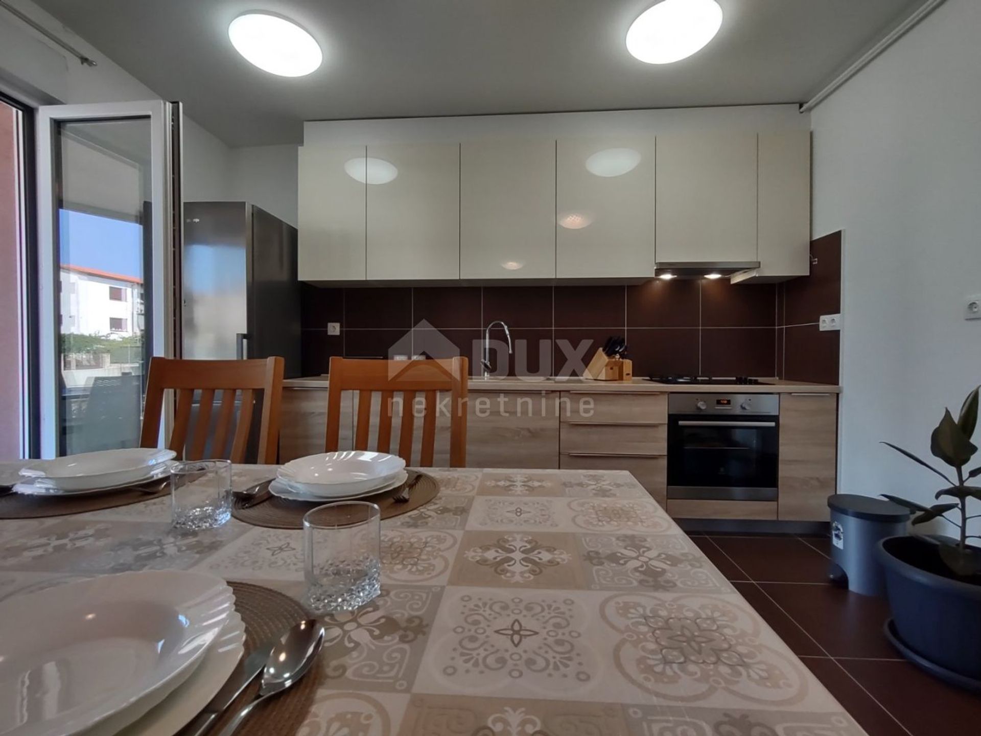 Condominium dans Pula, Istarska Zupanija 12112258