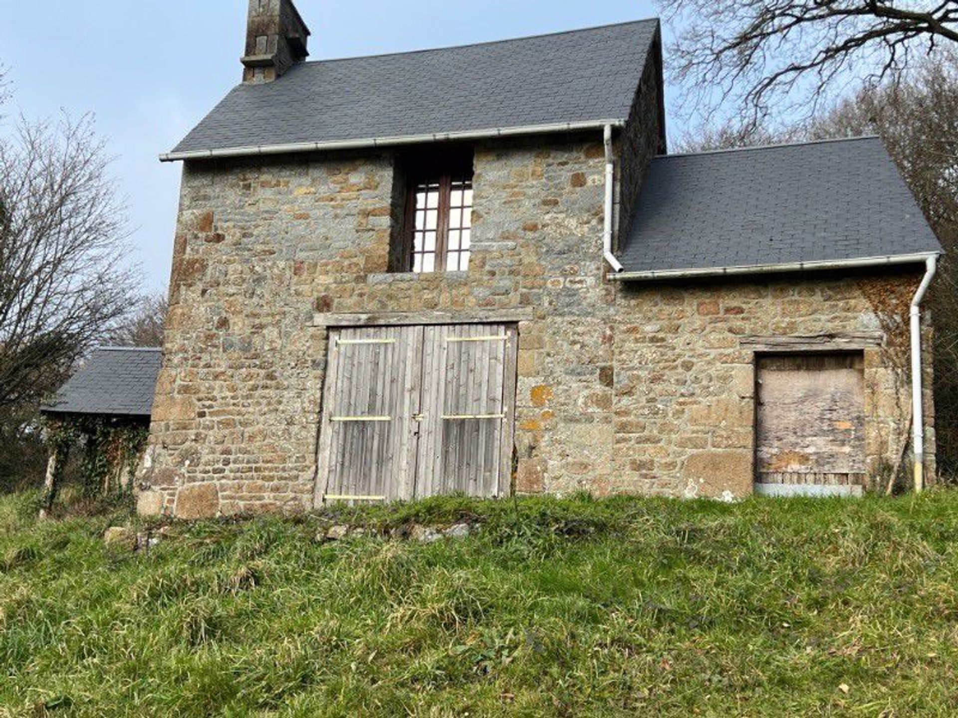 rumah dalam Saint-Pois, Normandy 12113691