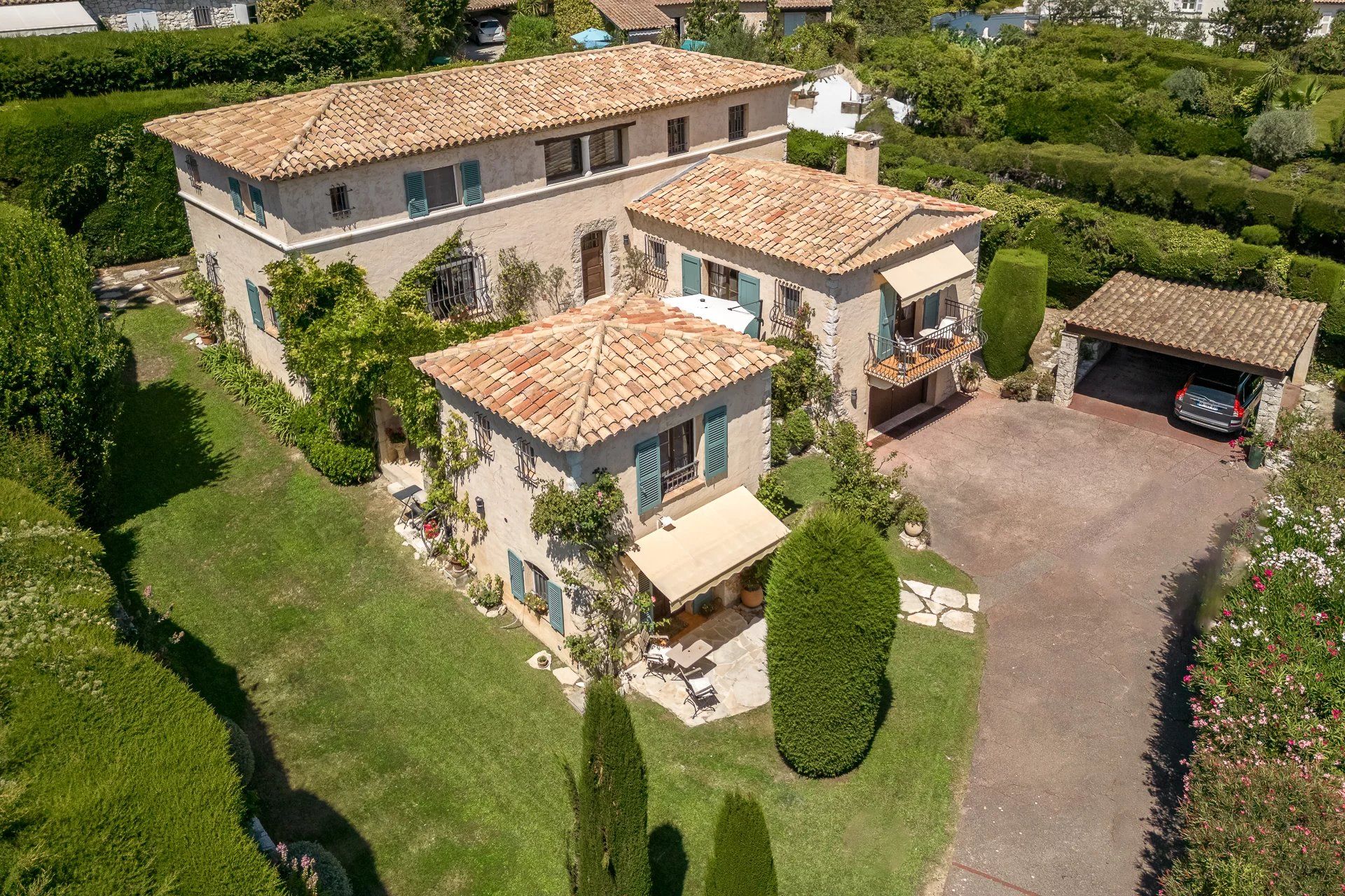 Huis in La Colle-sur-Loup, Provence-Alpes-Côte d'Azur 12114091