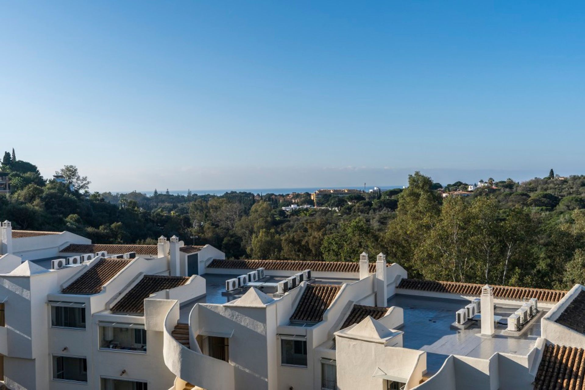 Condominium in Marbella, Andalusia 12115153