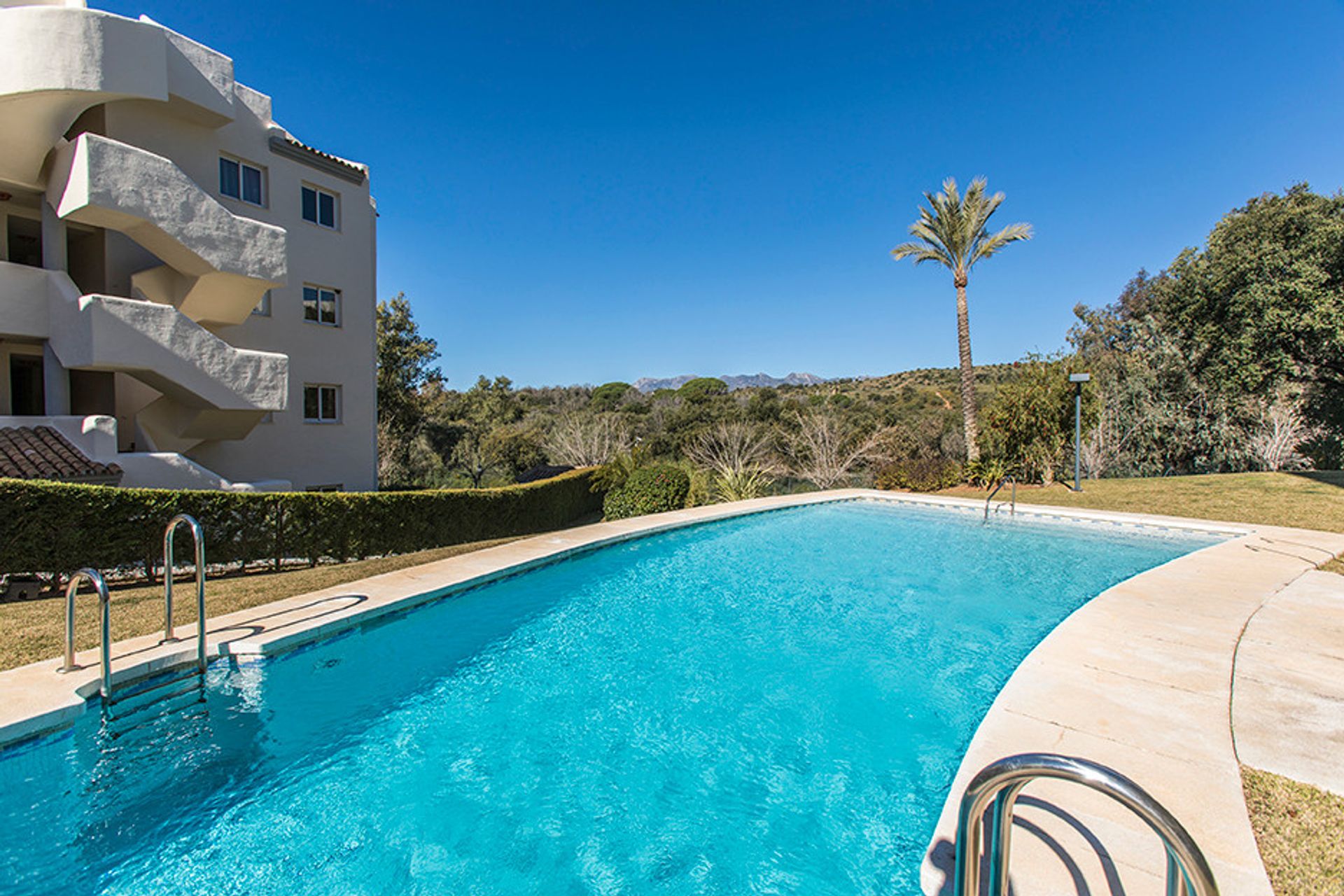 Condominium in Marbella, Andalusia 12115153