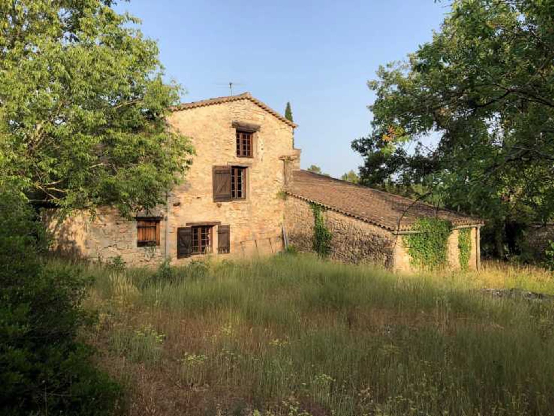 בַּיִת ב Saint-Paul-en-Forêt, Provence-Alpes-Côte d'Azur 12115242