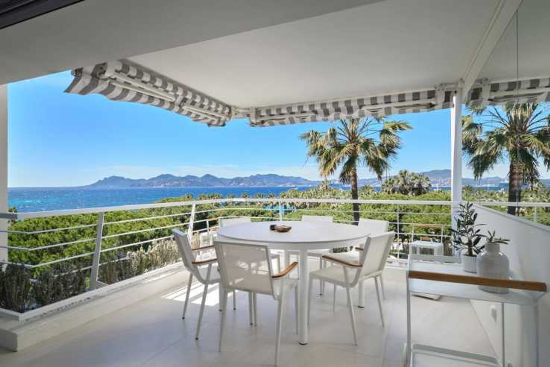 Condominium dans Cannes, Provence-Alpes-Côte d'Azur 12115258