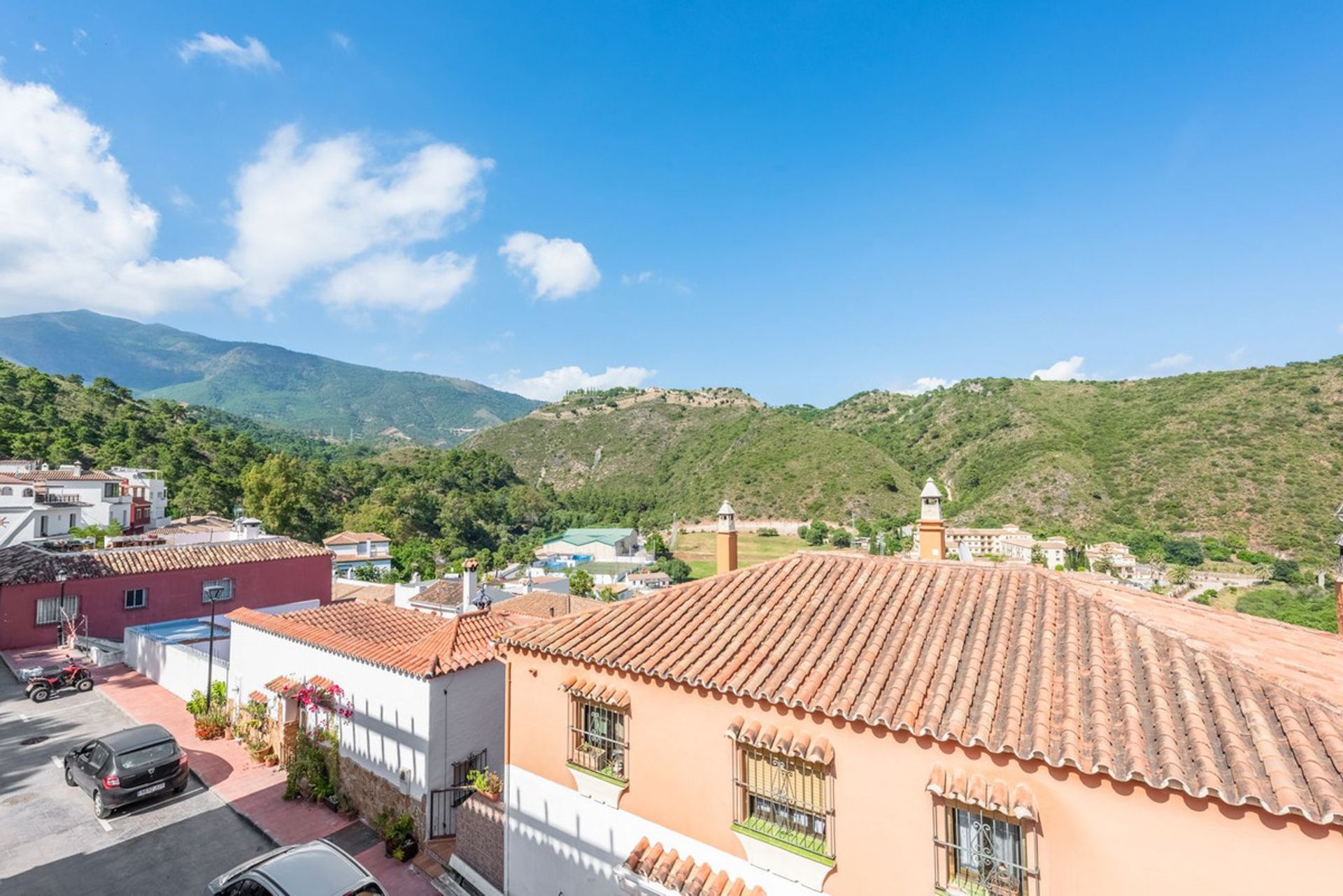 Condominium in Benahavís, Andalusia 12115494