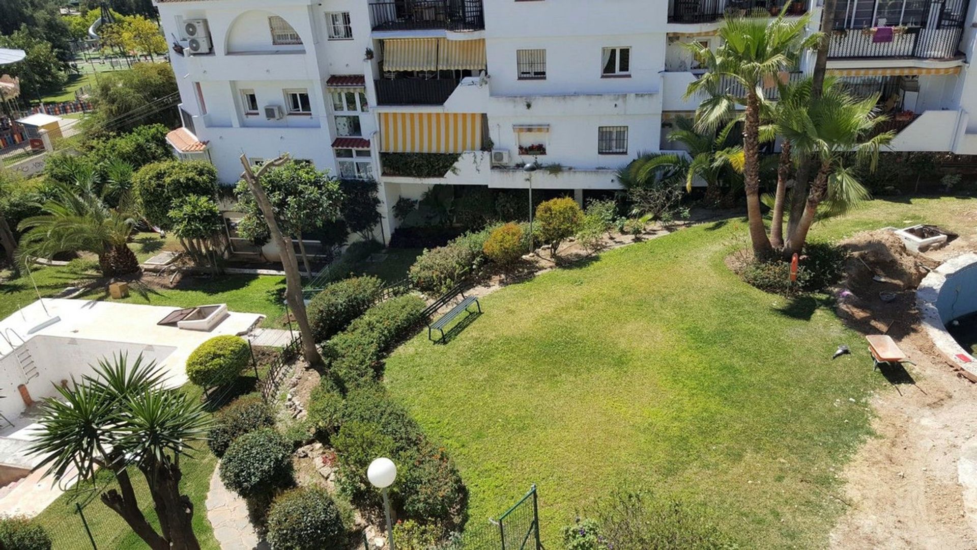 Condominium in , Andalusia 12115530