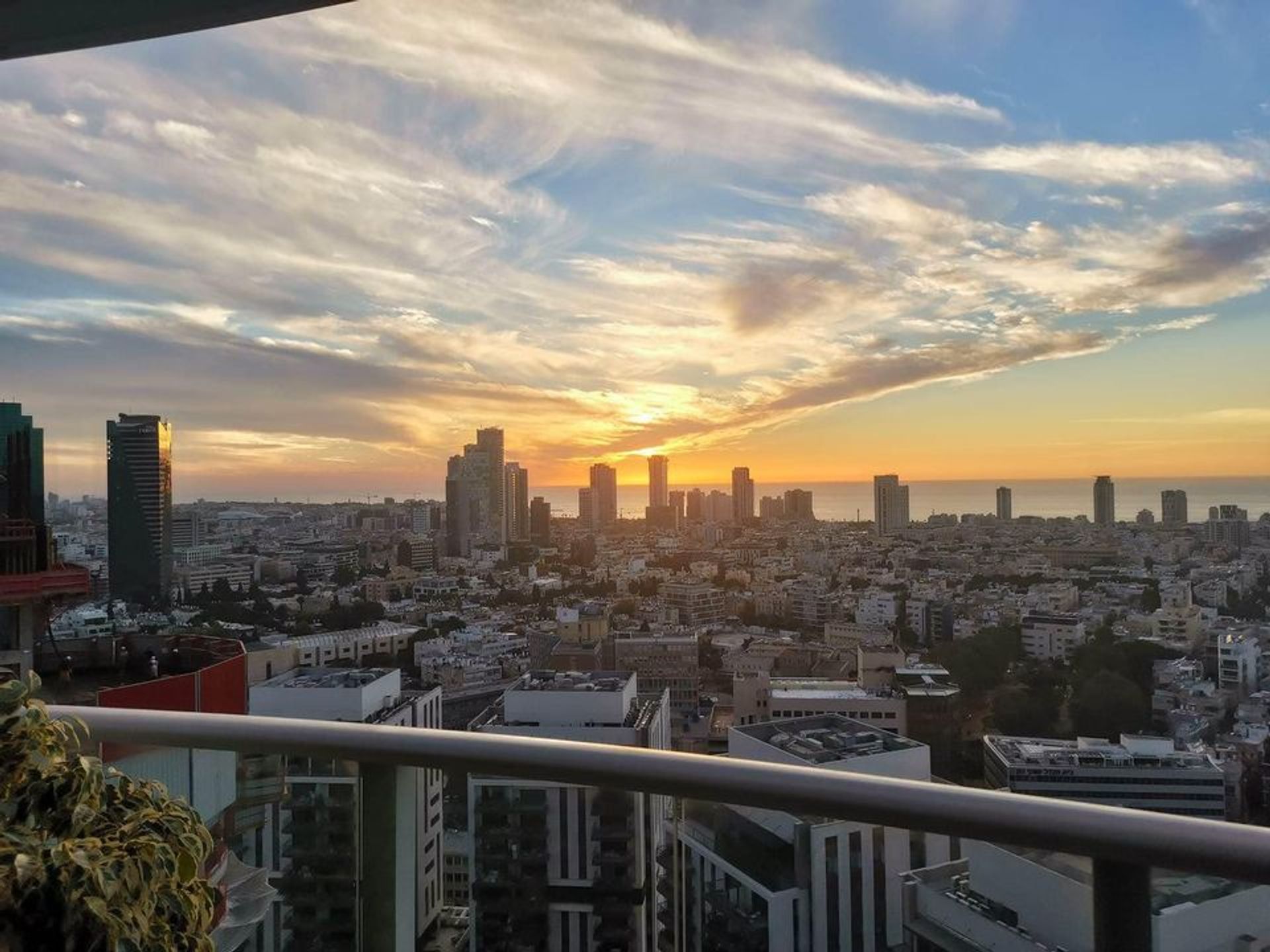 קוֹנדוֹמִינִיוֹן ב Tel Aviv-Yafo, 36 Shlomo Ibn Gabirol Street 12117508