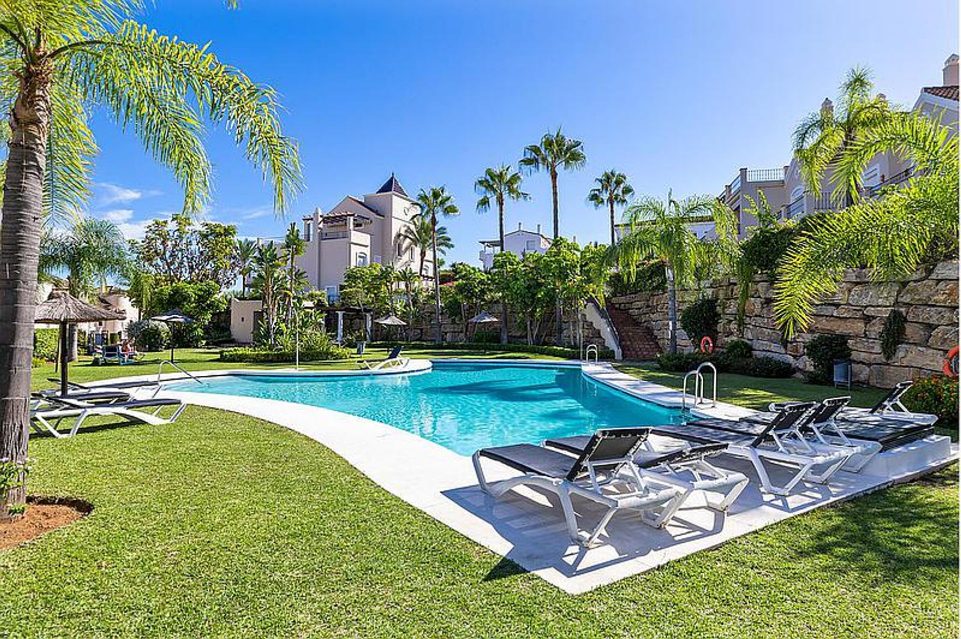 Huis in Estepona, Andalusia 12117907