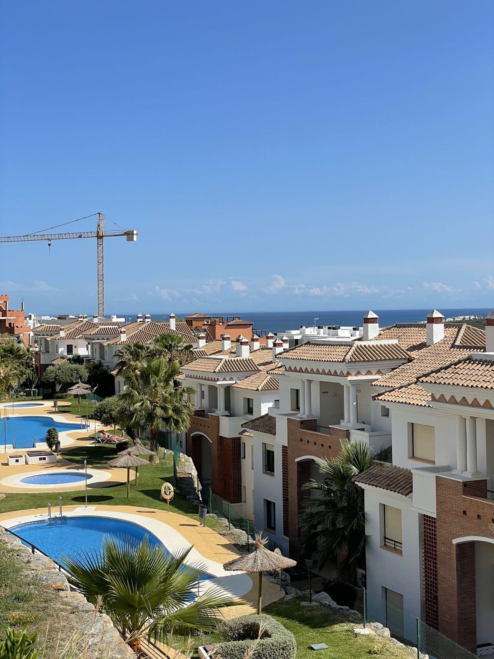 Condominium dans Puerto de la Duquesa, Andalusia 12118702