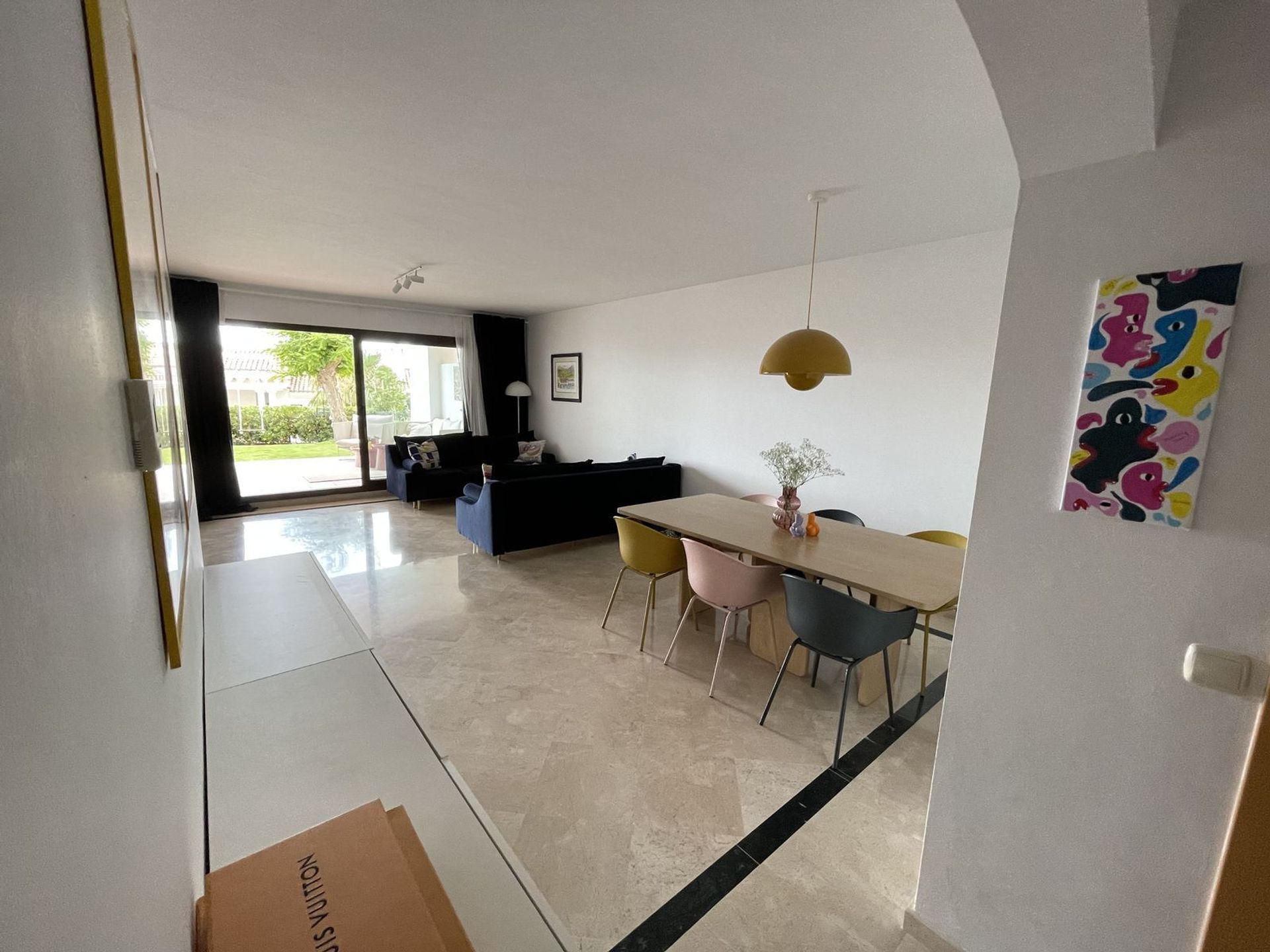 Condominio en Puerto de la Duquesa, Andalusia 12118702