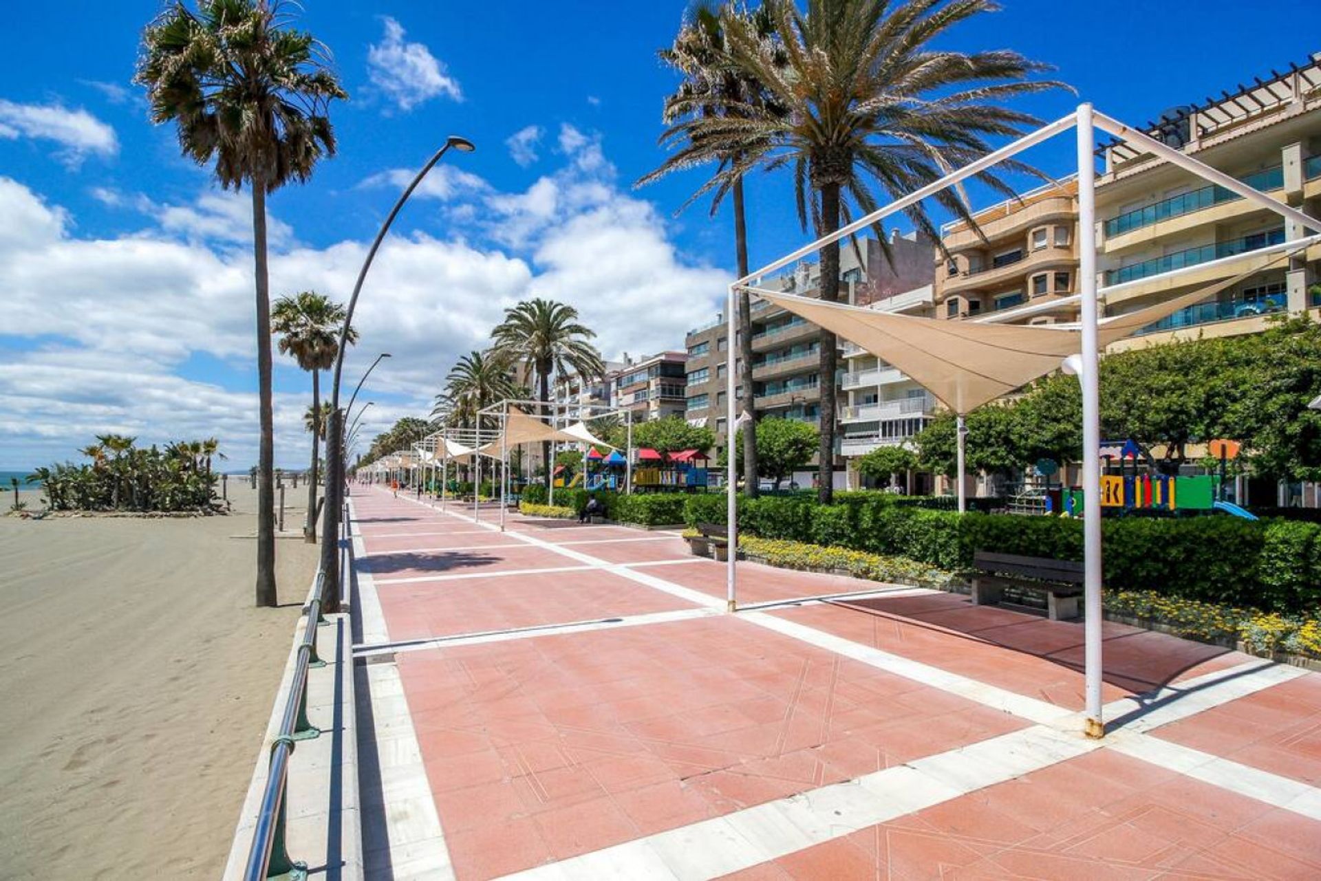 Condominio en Estepona, Andalusia 12118714