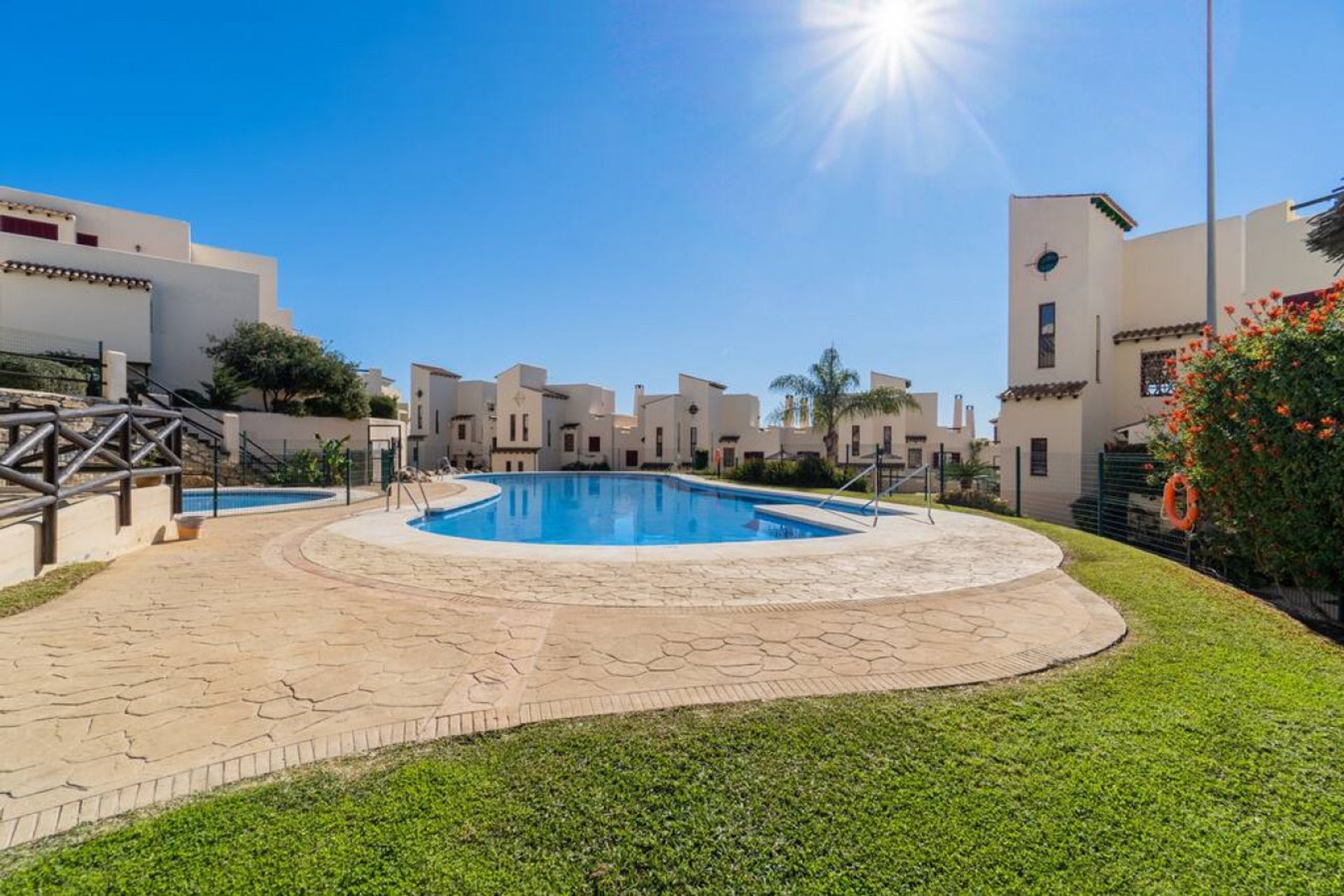 Condominium dans San Luis de Sabinillas, Andalousie 12118772