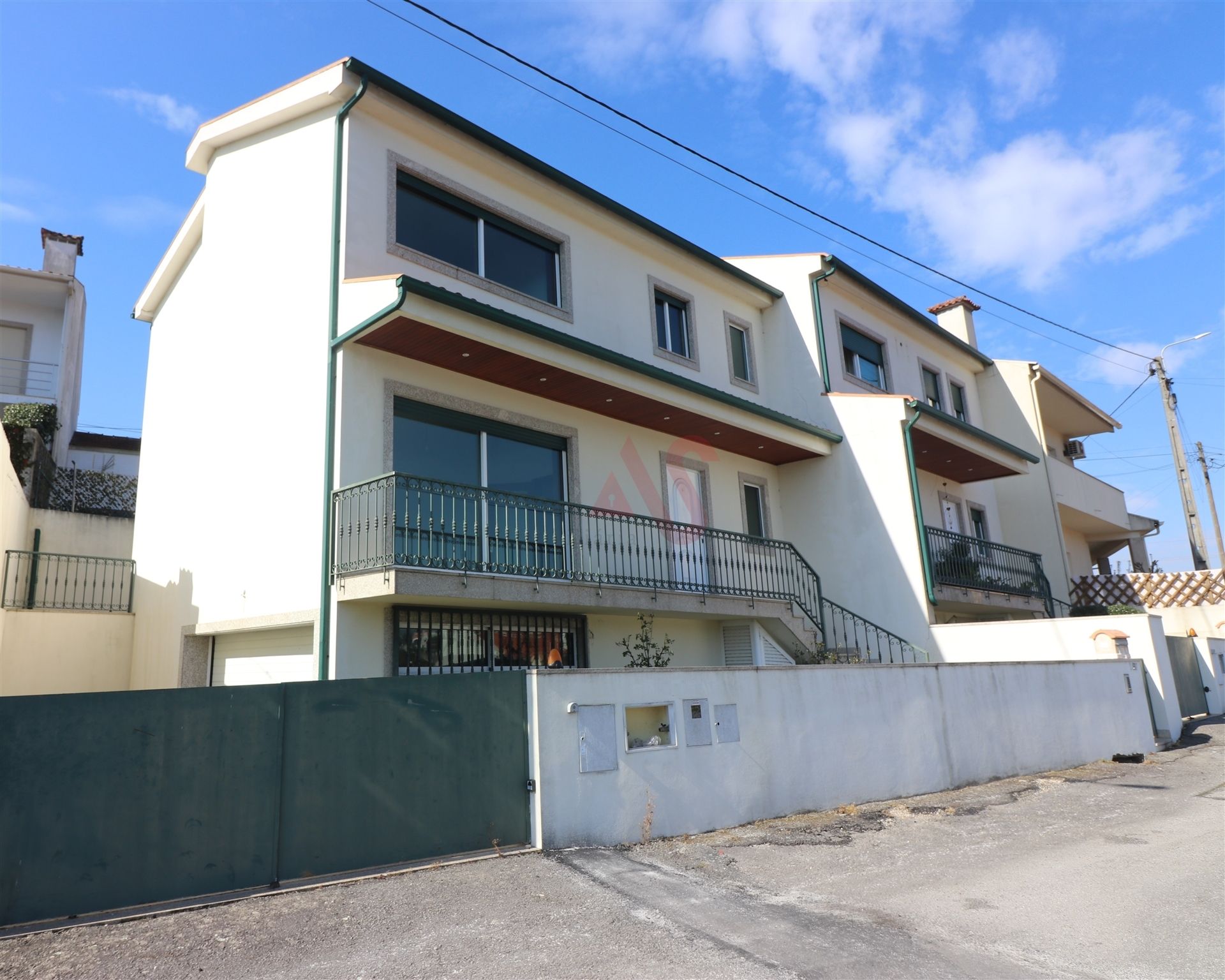 House in São João de Caldas de Vizela, Braga 12119609