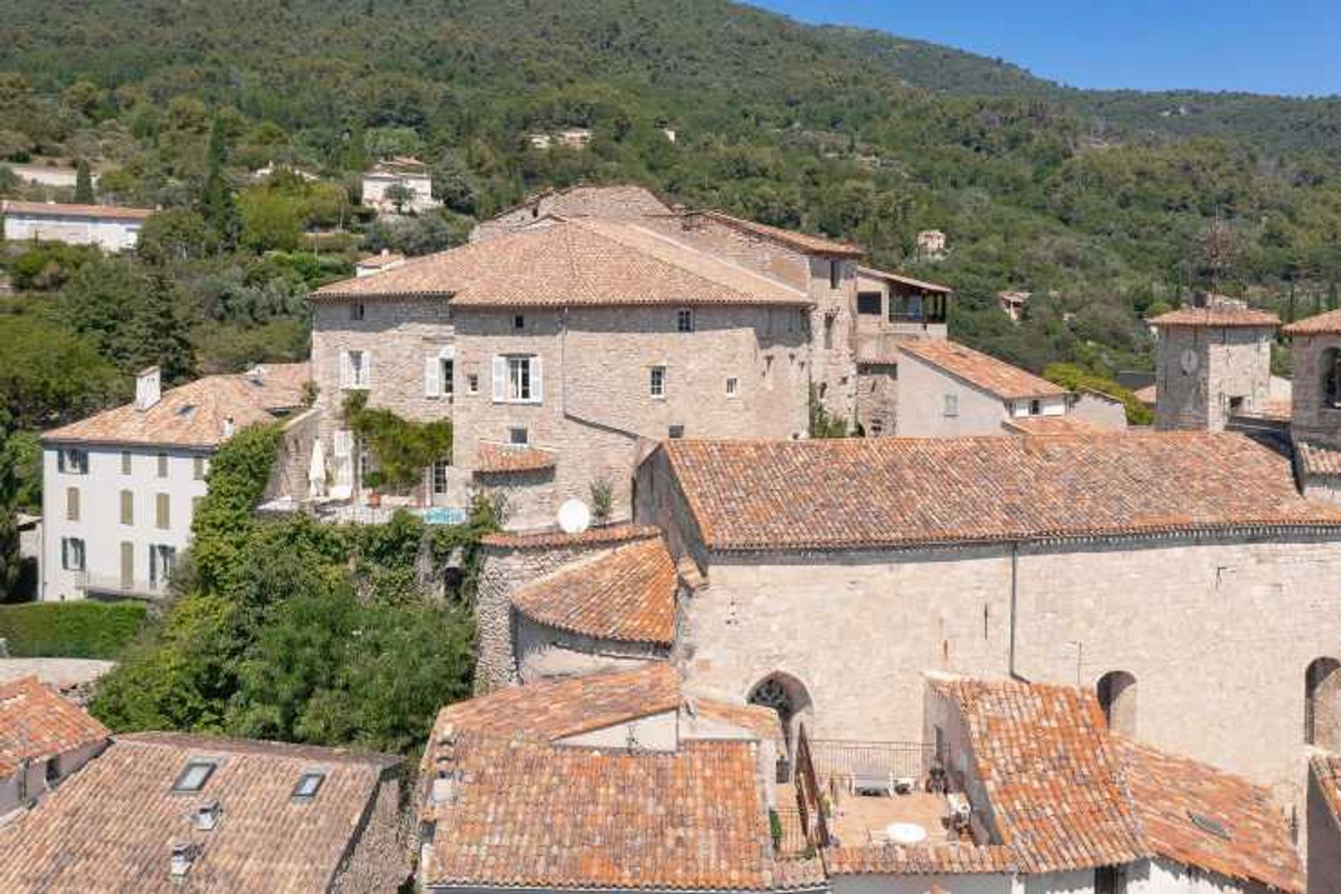 rumah dalam Seillans, Provence-Alpes-Côte d'Azur 12119723