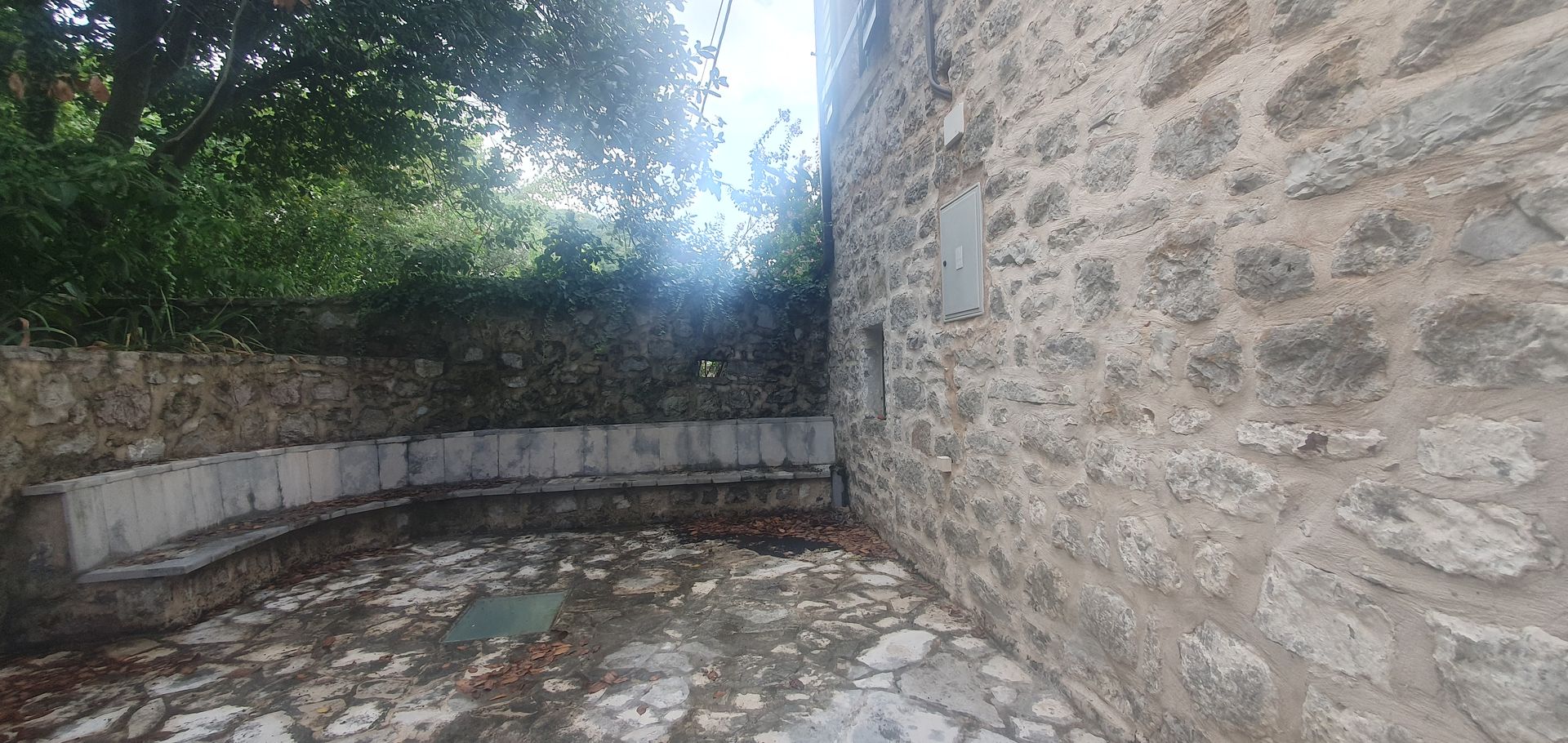 Hus i Tivat, Tivat Municipality 12120454