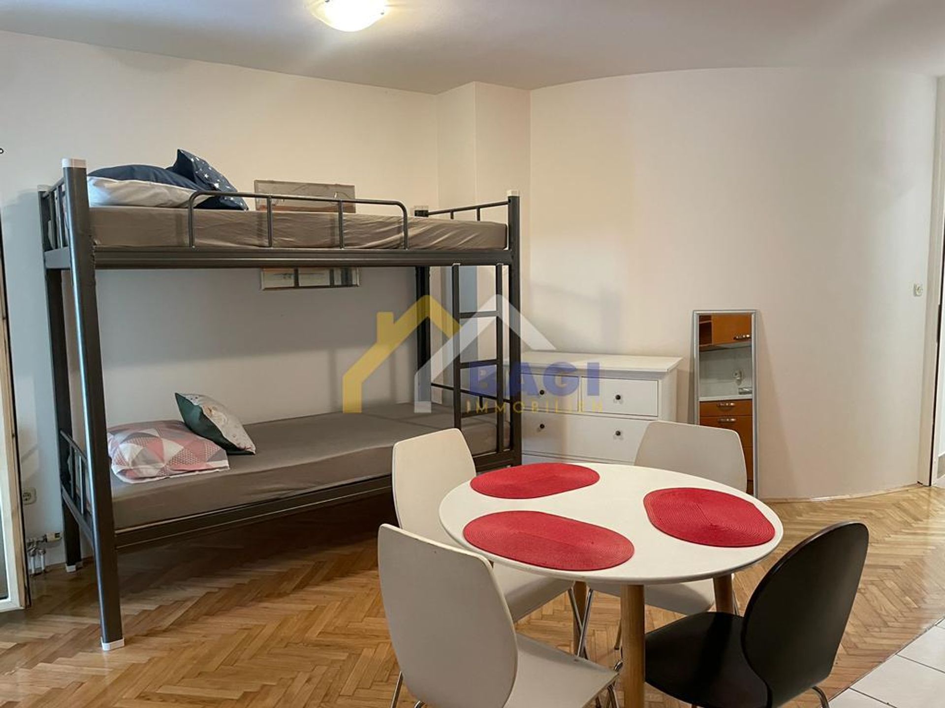 Condominium in Blato, Zagreb, Grad 12122346