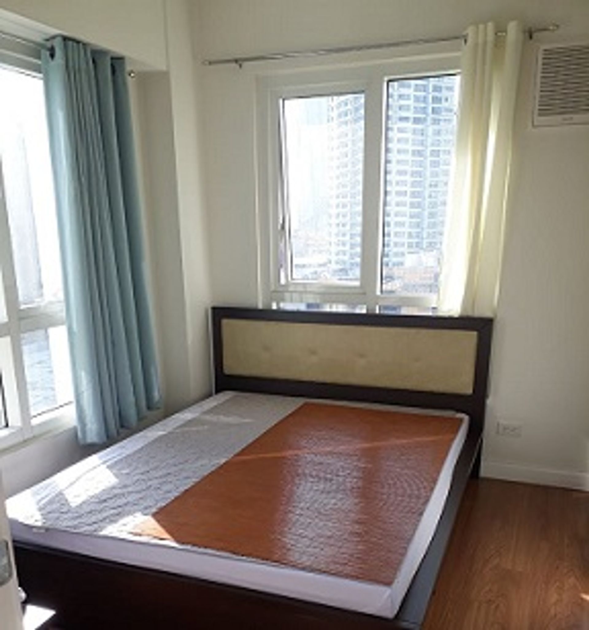 Condominium in Pio Del Pilar, Makati 12122771