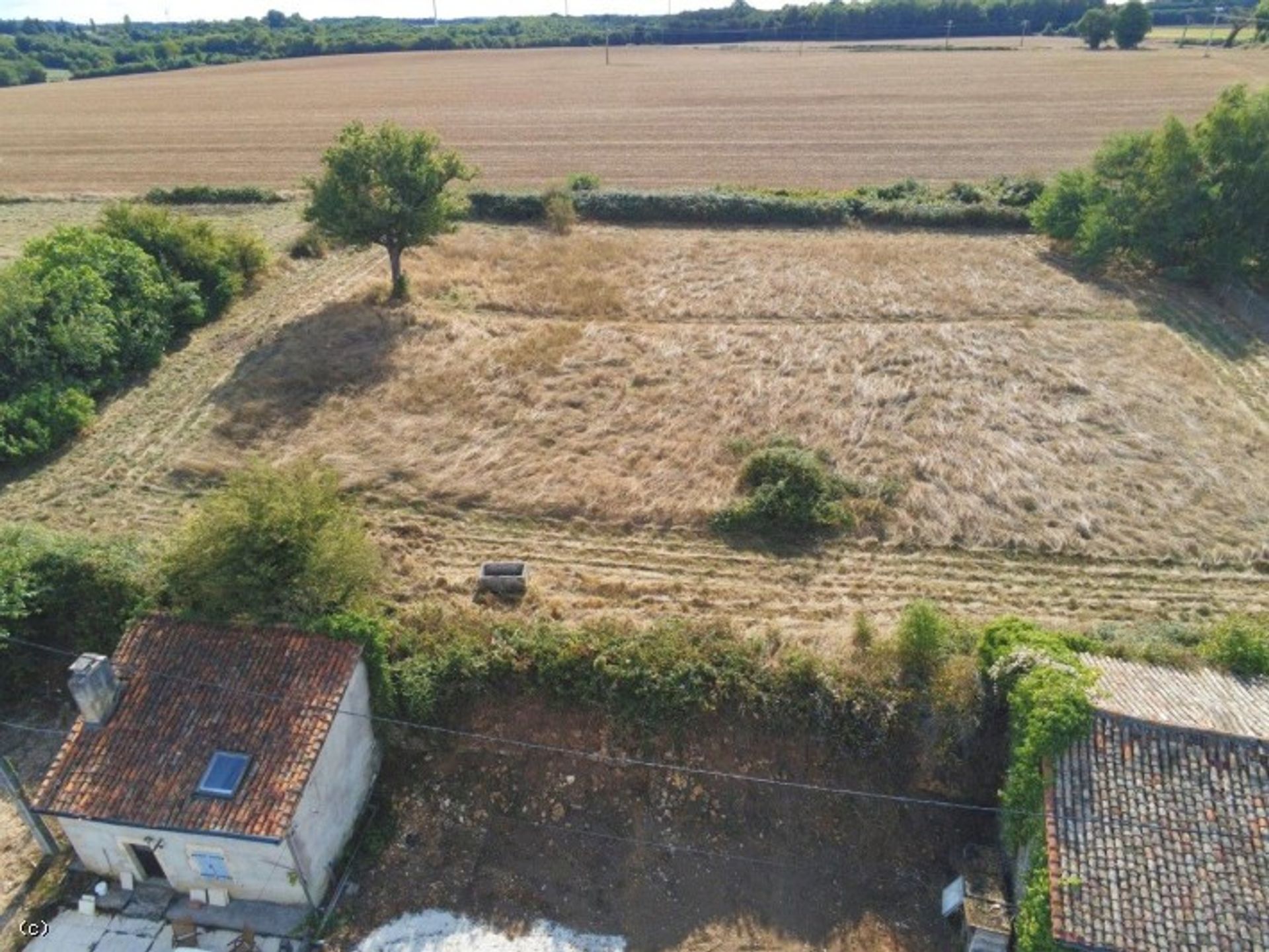 Rumah di Ruffec, Nouvelle-Aquitaine 12124551