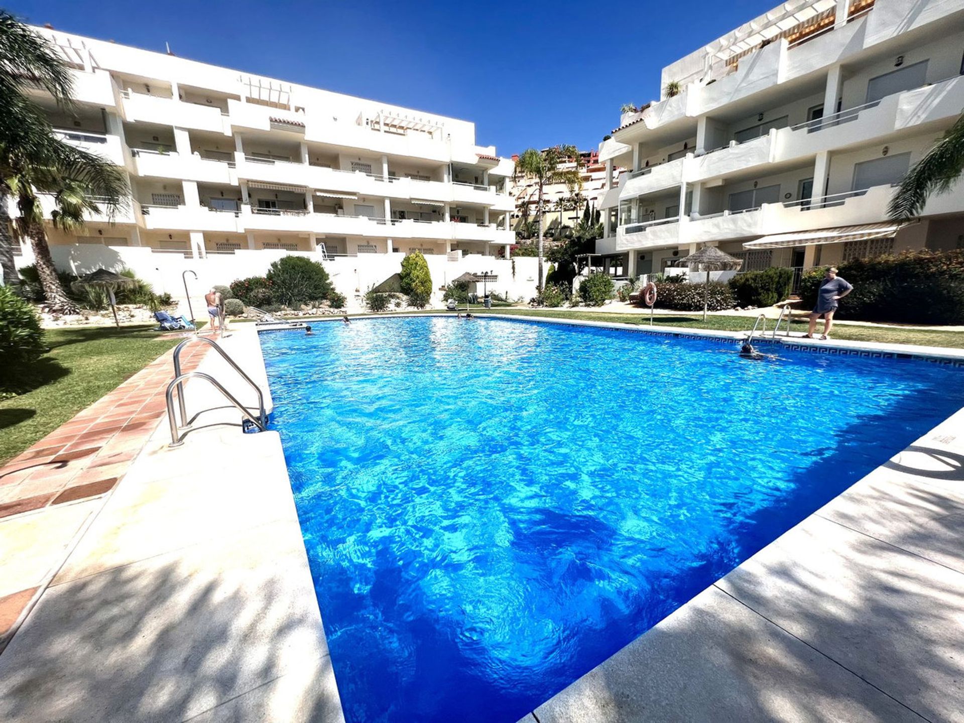 Condominium in Sitio de Calahonda, Andalusia 12125274