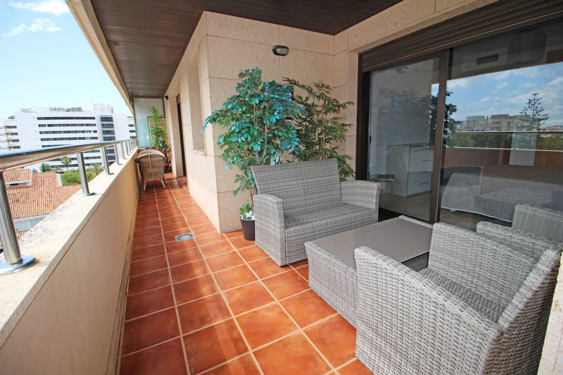 Condominium in Marbella, Andalusia 12125522