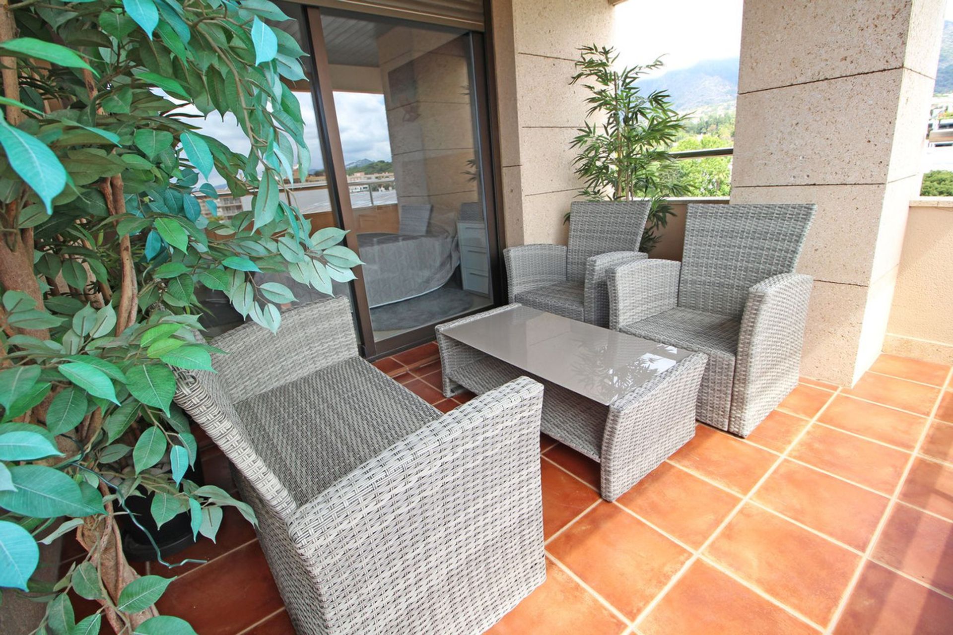 Condominium in Marbella, Andalusia 12125522