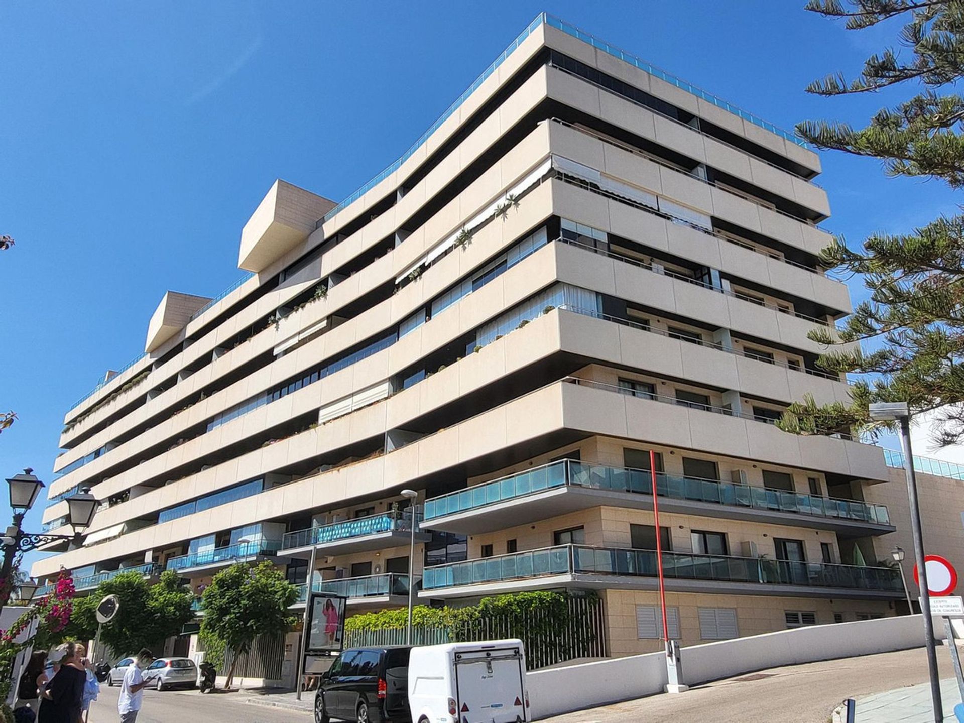 Condominium in Marbella, Andalusia 12125522