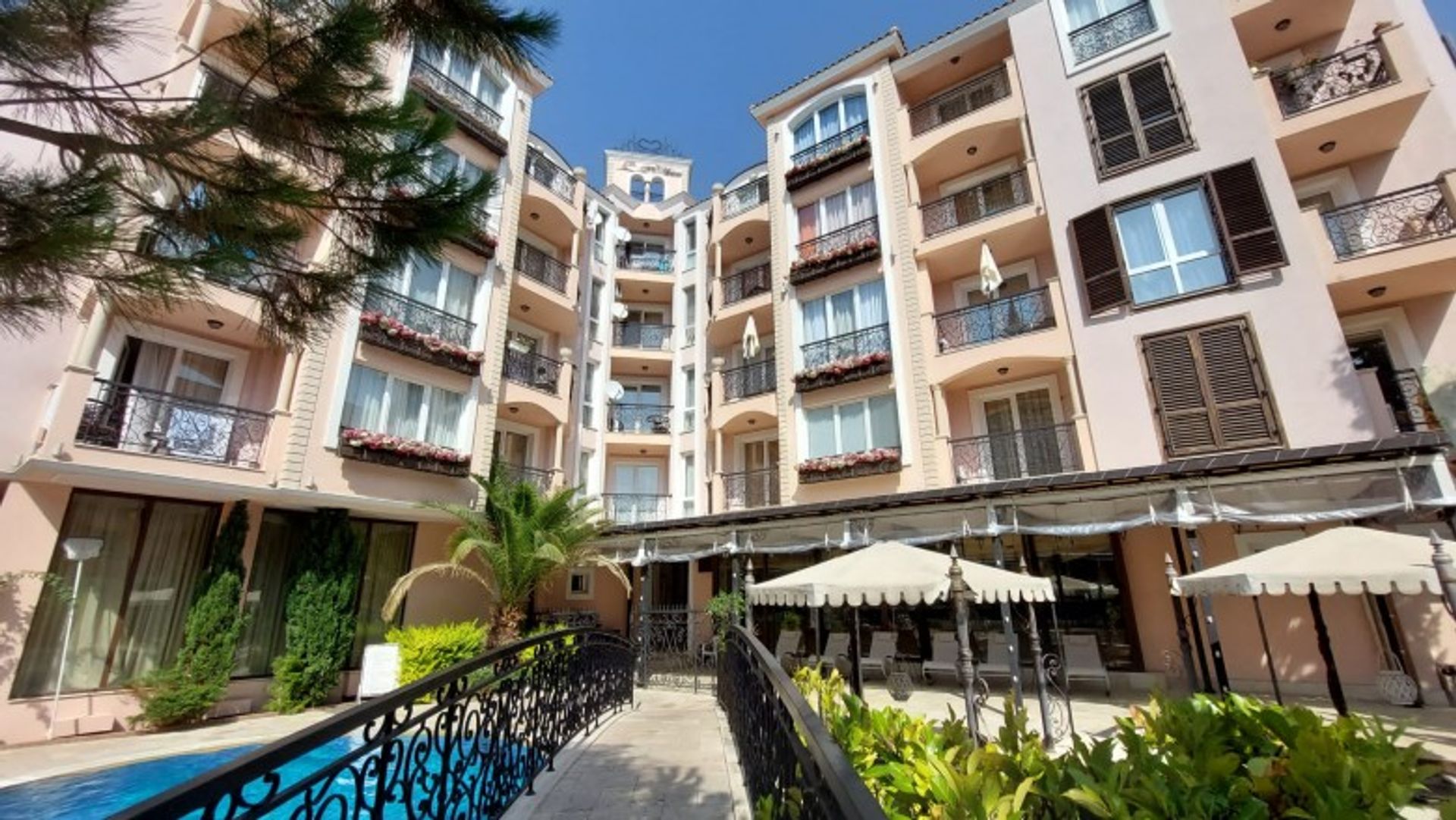 Condominium in Nesebar, Boergas 12126540