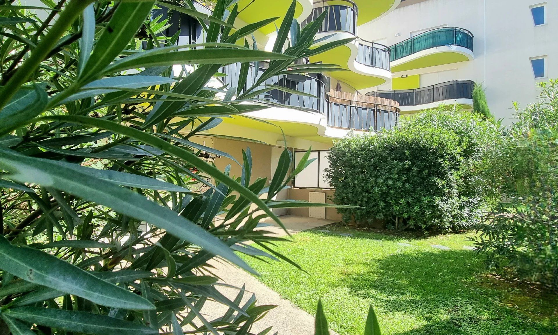 Condominium in Castelnau-le-Lez, Hérault 12127240