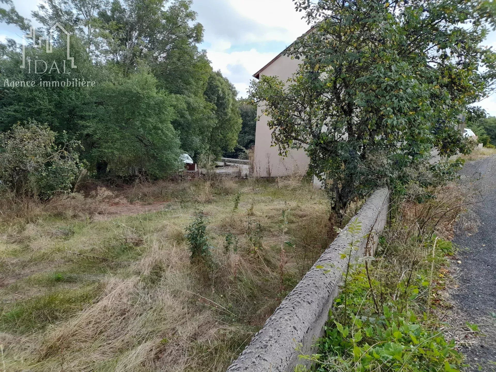 Tierra en Recoules-Prévinquières, Aveyron 12127244