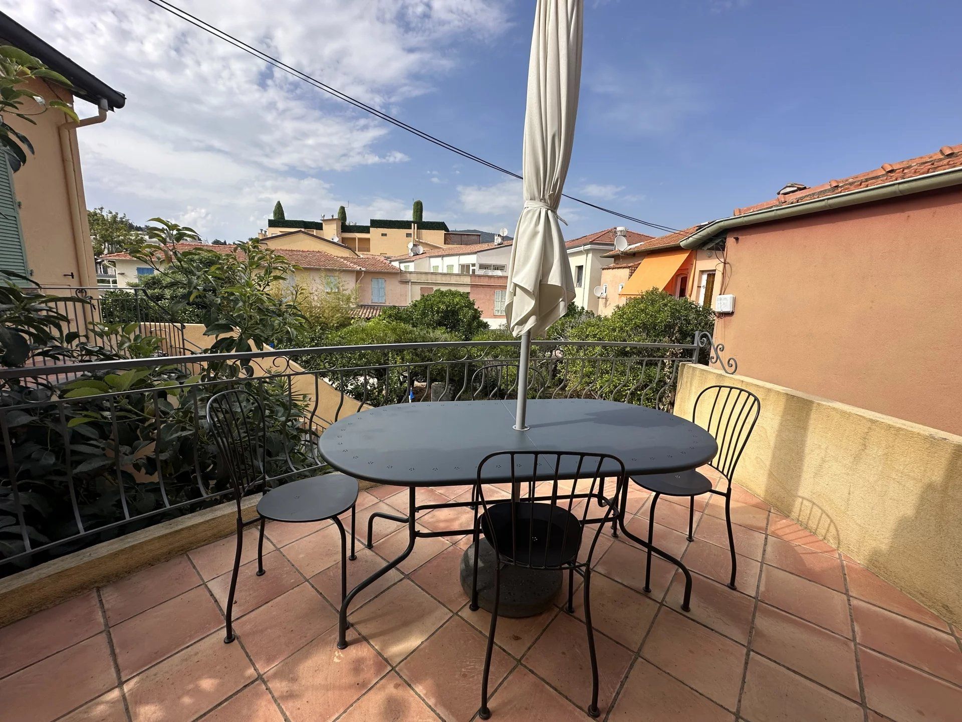 Condominio nel Saint-Jean-Cap-Ferrat, Provence-Alpes-Côte d'Azur 12132591