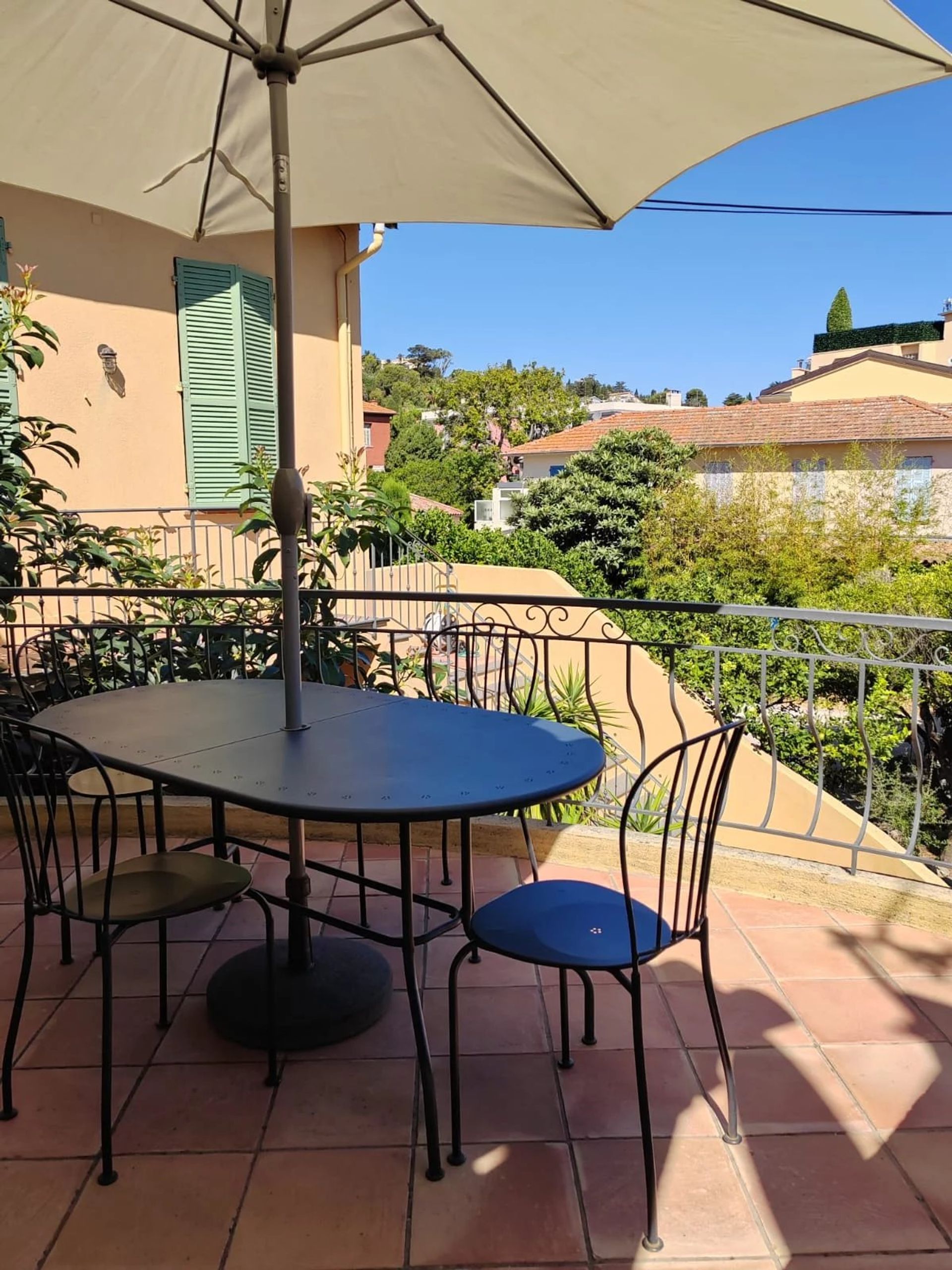 Condominio nel Saint-Jean-Cap-Ferrat, Provence-Alpes-Côte d'Azur 12132591