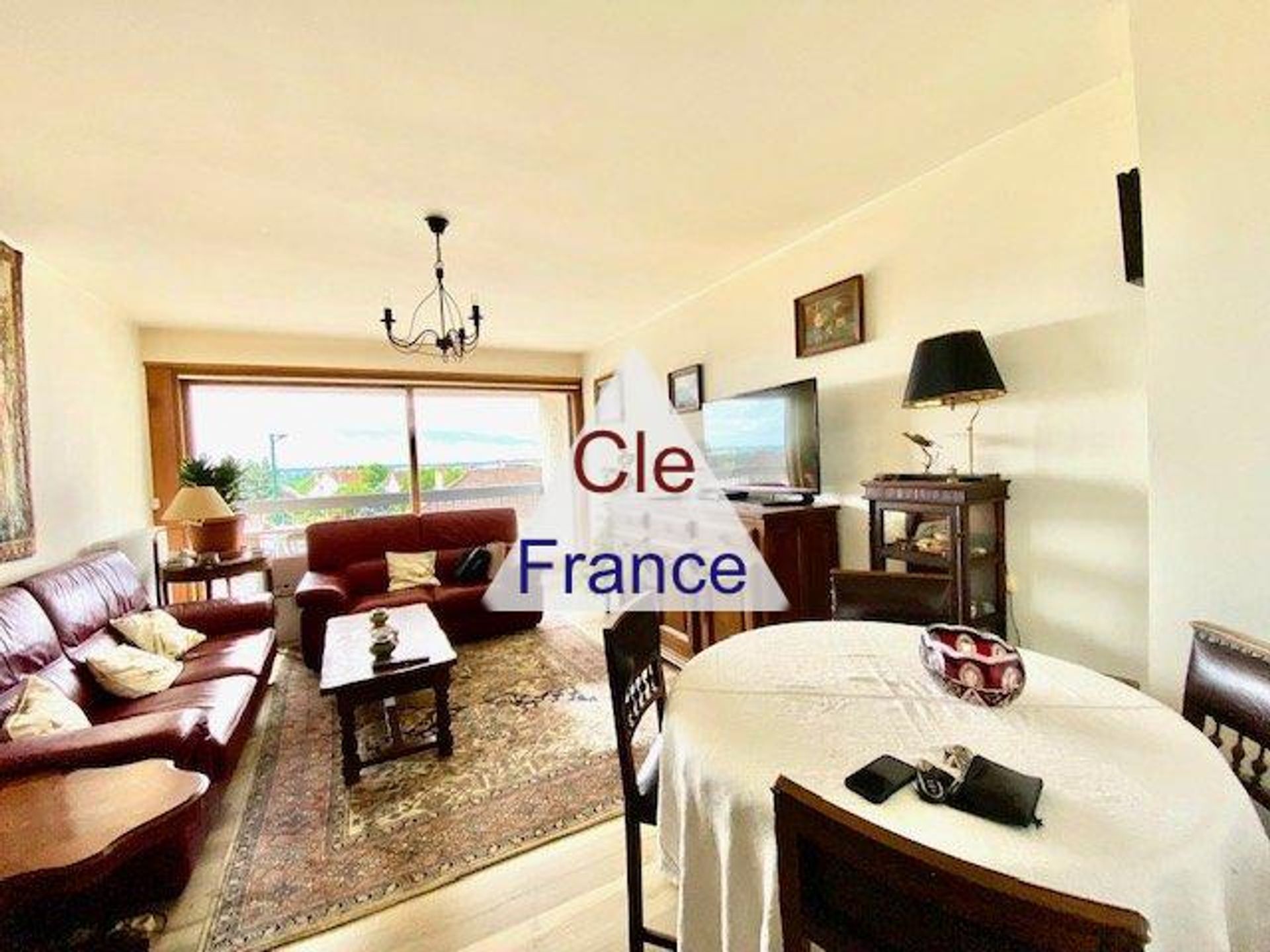 Condominium in Gien, Centrum-Val de Loire 12133456