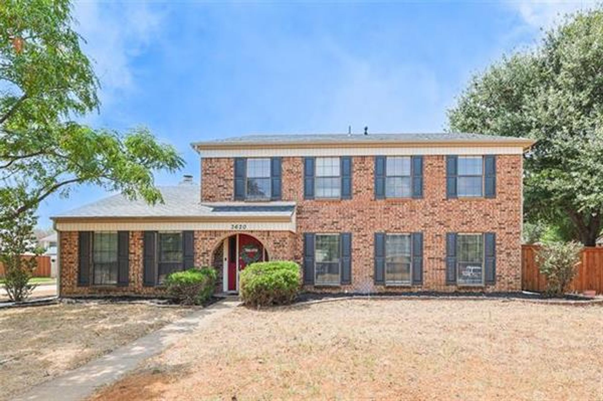 casa en Montículo de flores, Texas 12133864