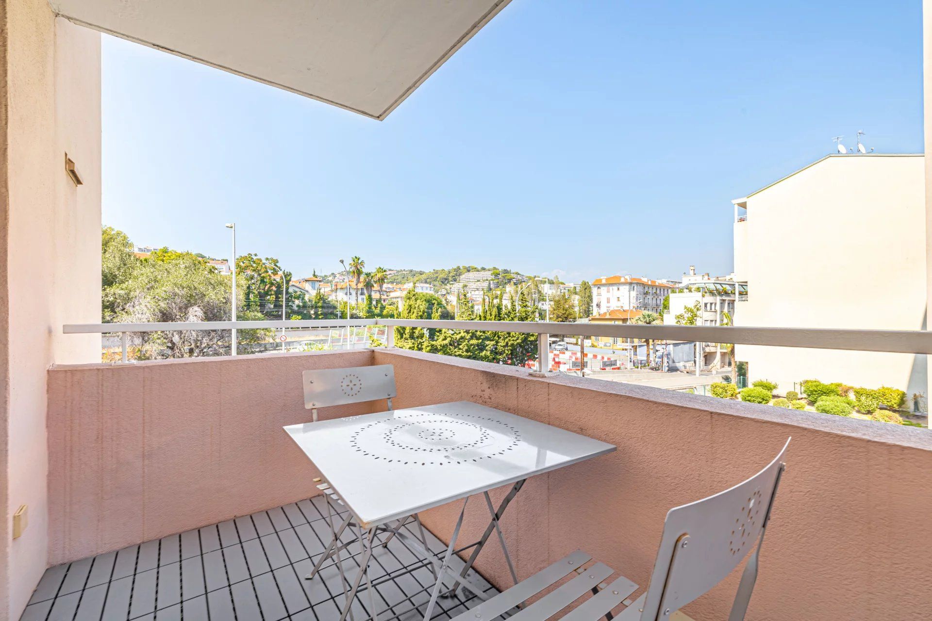 Condominium dans Bon, Provence-Alpes-Côte d'Azur 12133995