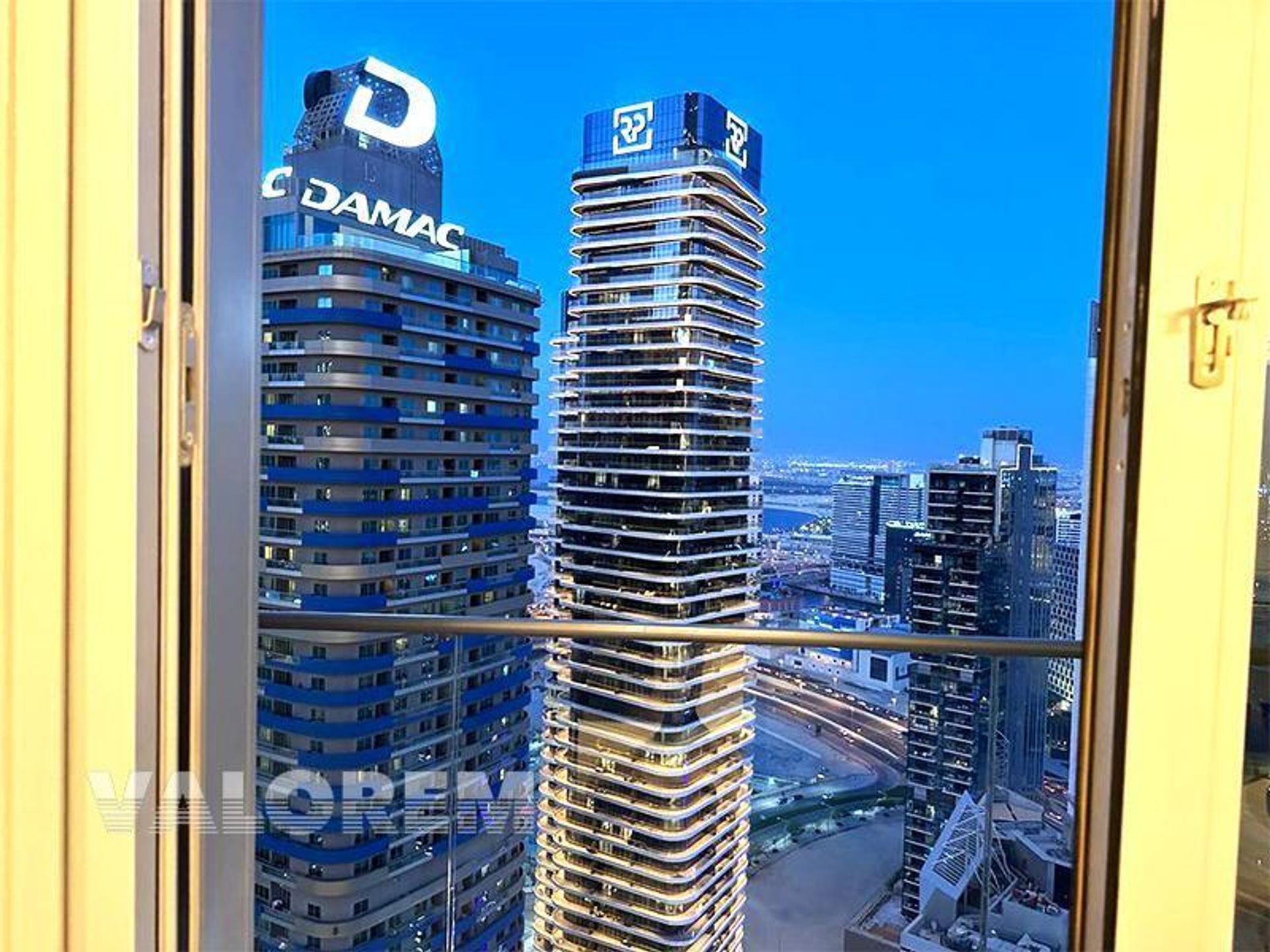 Condominium in دبي, دبي 12134585