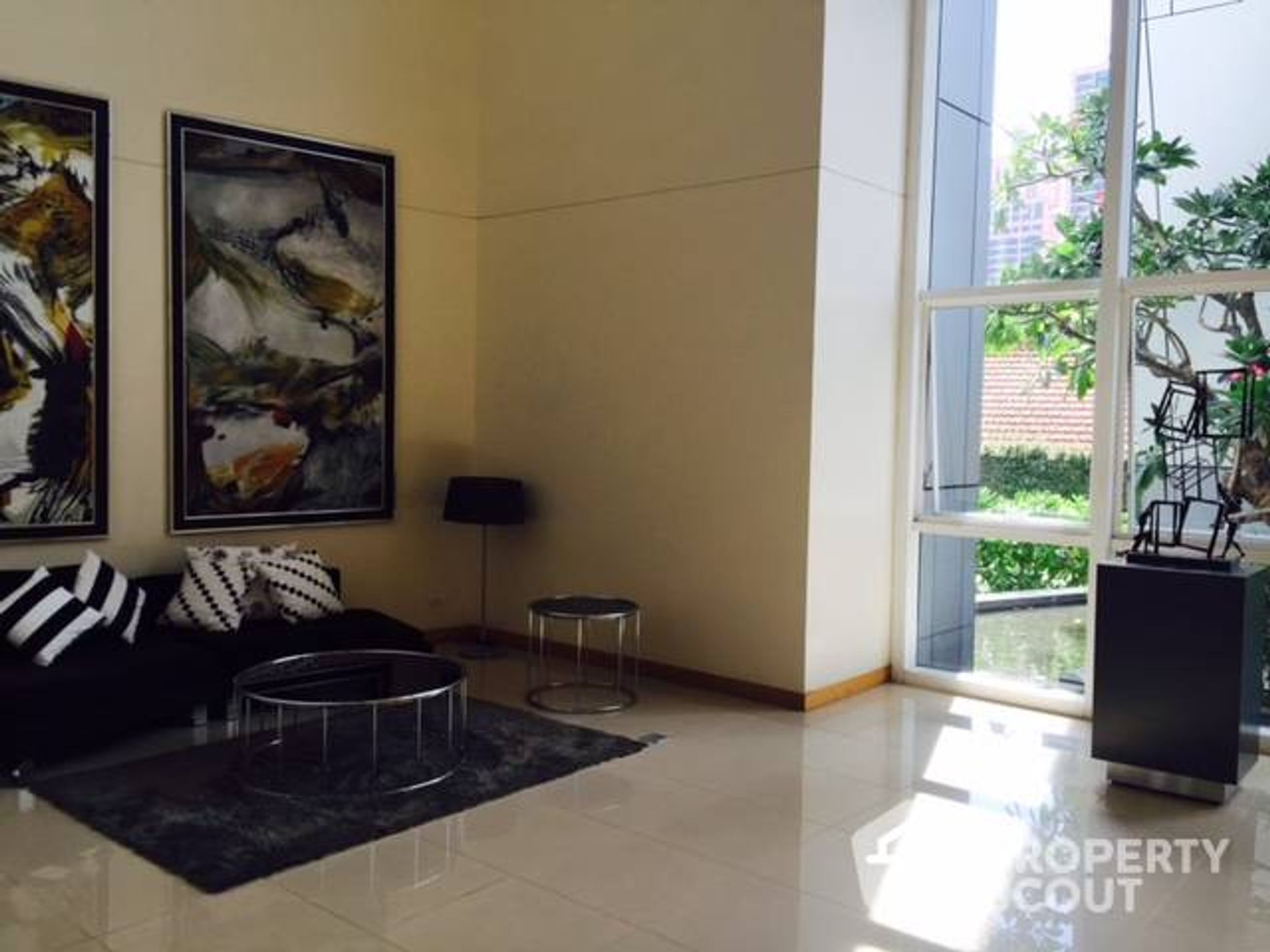 Condominio en Khlong Toei, Krung Thep Maha Nakhon 12135053