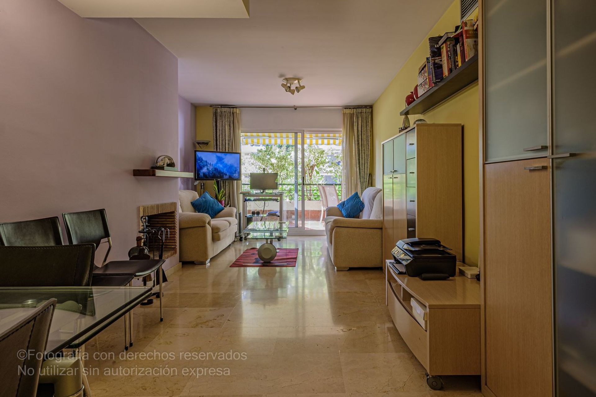 Condominium in Benahavis, Andalusia 12136078