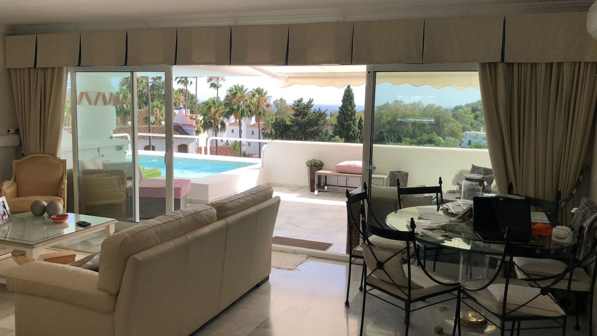 Condominium in Marbella, Andalusia 12136192